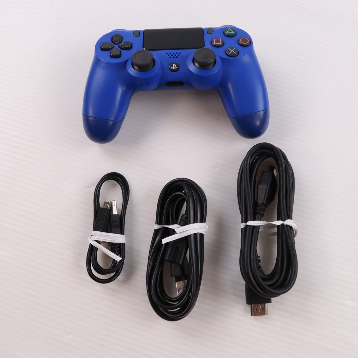 【中古即納】[PS4] (本体) PlayStation 4(プレイステーション4) グレイシャー・ホワイト HDD500GB SCE(CUH-1200AB02)(20150625)