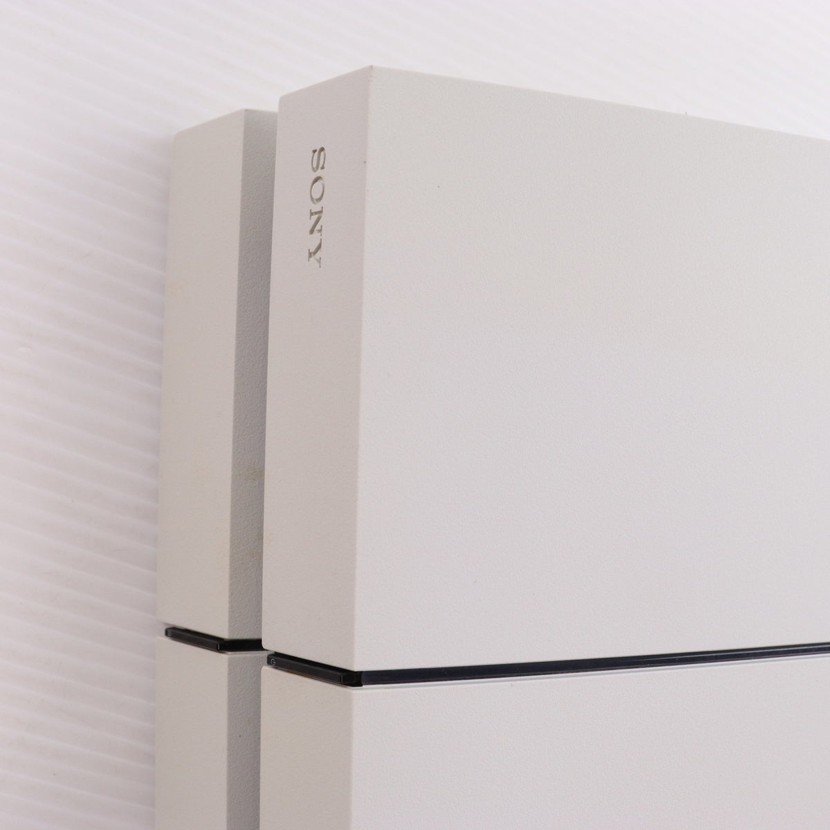 【中古即納】[PS4] (本体) PlayStation 4(プレイステーション4) グレイシャー・ホワイト HDD500GB SCE(CUH-1200AB02)(20150625)