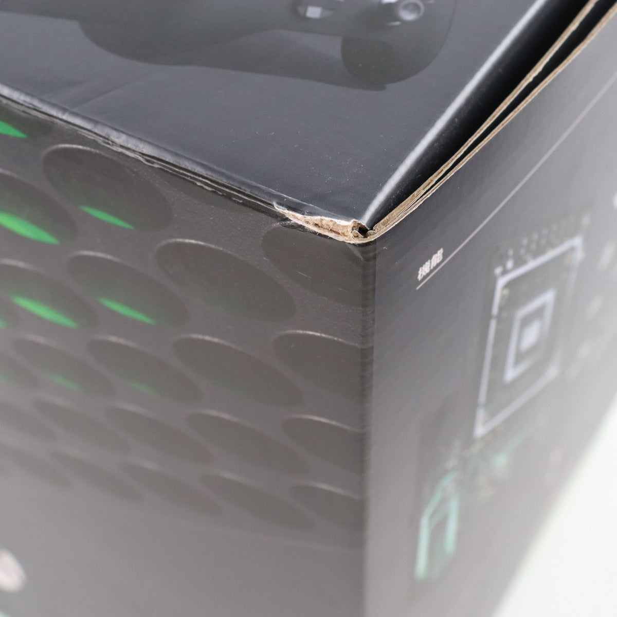 【中古即納】[XboxX/S] (本体) Xbox Series X 1TB 日本マイクロソフト(RRT-00015)(20201110)