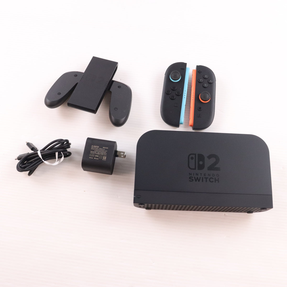 【中古即納】[Switch2] (本体) Nintendo Switch 2(ニンテンドースイッチ2)(日本語・国内専用) 任天堂(BEE-S-KB6CA)(20250605)