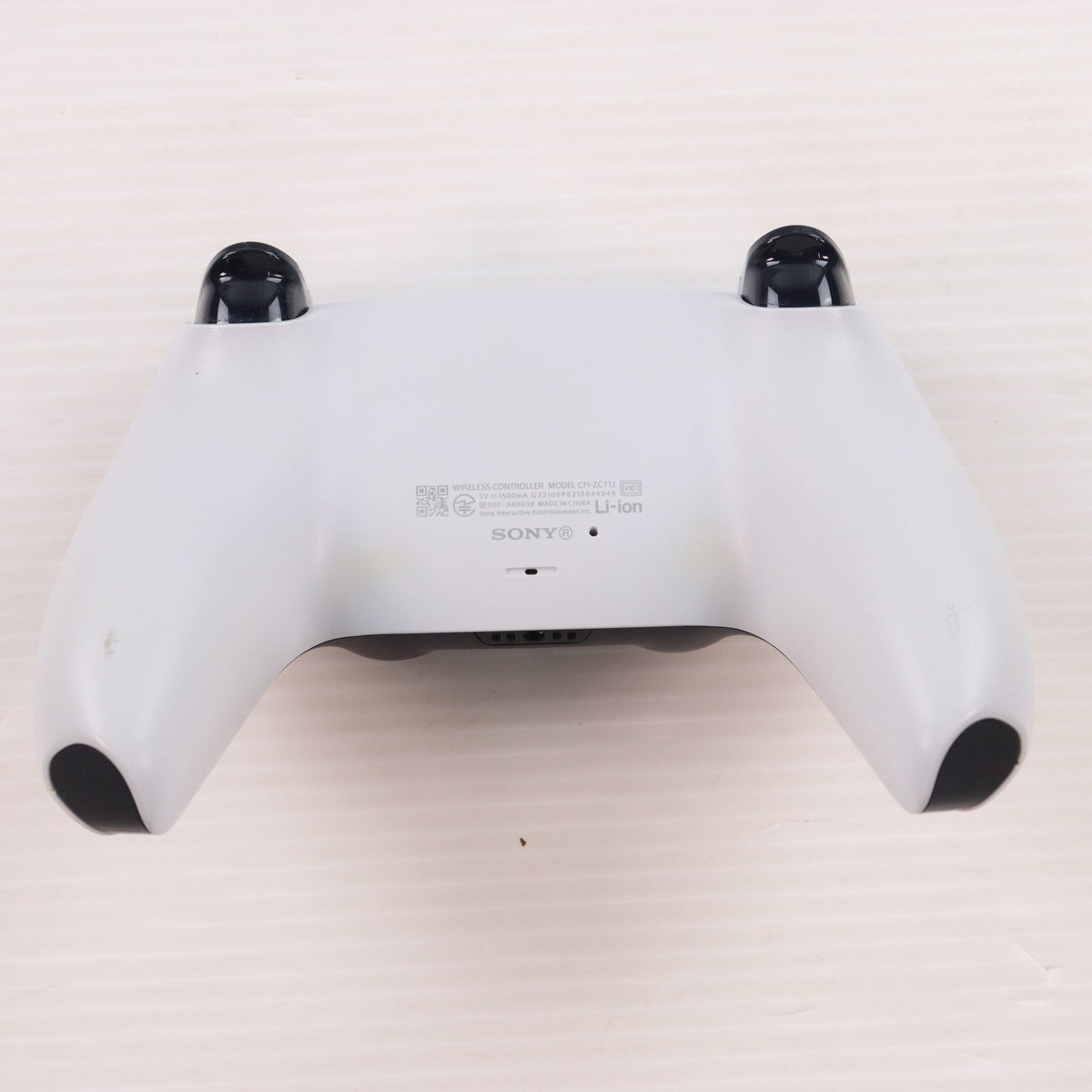【中古即納】[PS5] (本体) PlayStation 5(プレイステーション5) SIE(CFI-1100A01)(20210824)