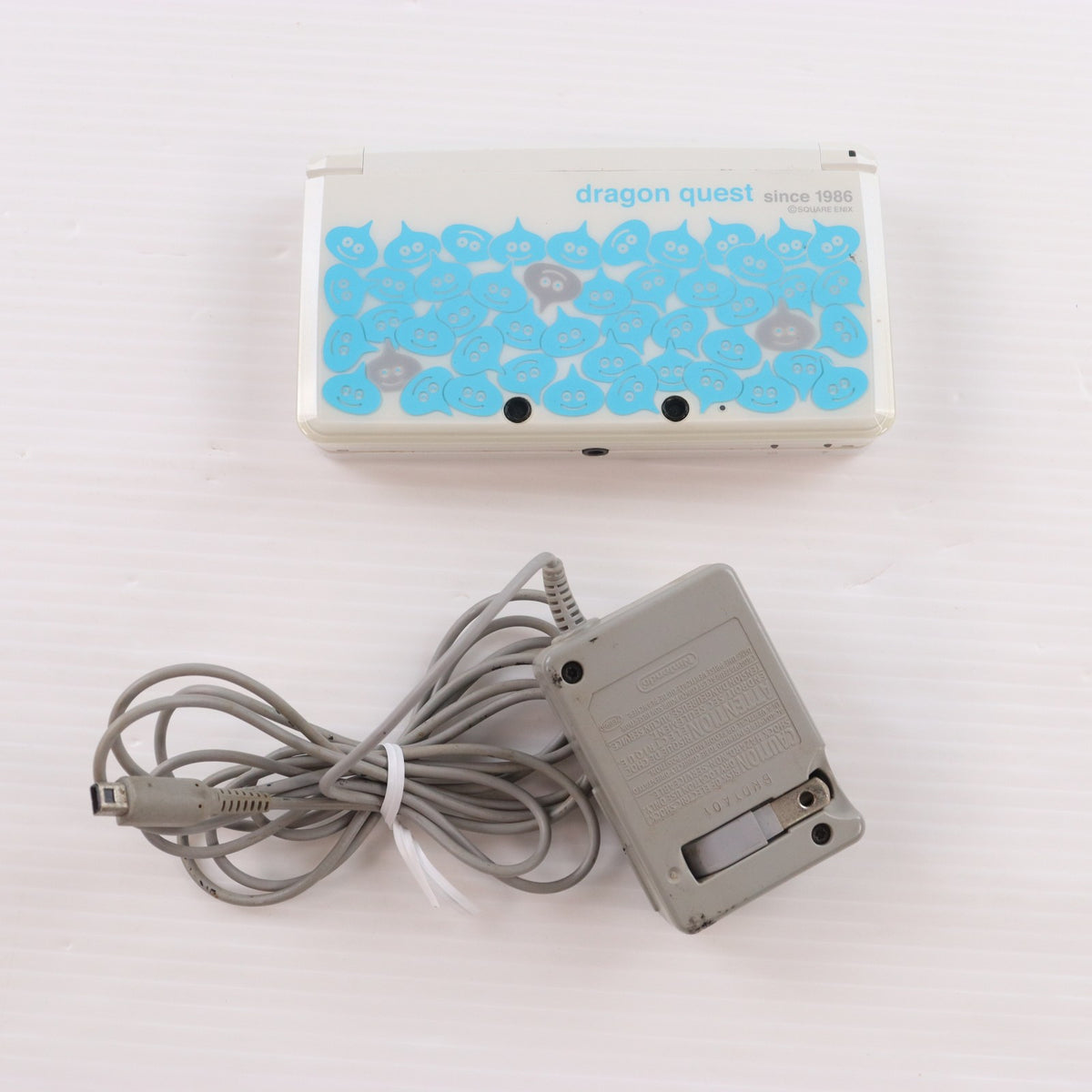 【中古即納】[3DS] (本体) ニンテンドー3DS ドラゴンクエストモンスターズ テリーのワンダーランド3D スペシャルパック スクウェア・エニックス(CTR-S-WDAJ)(20120531)