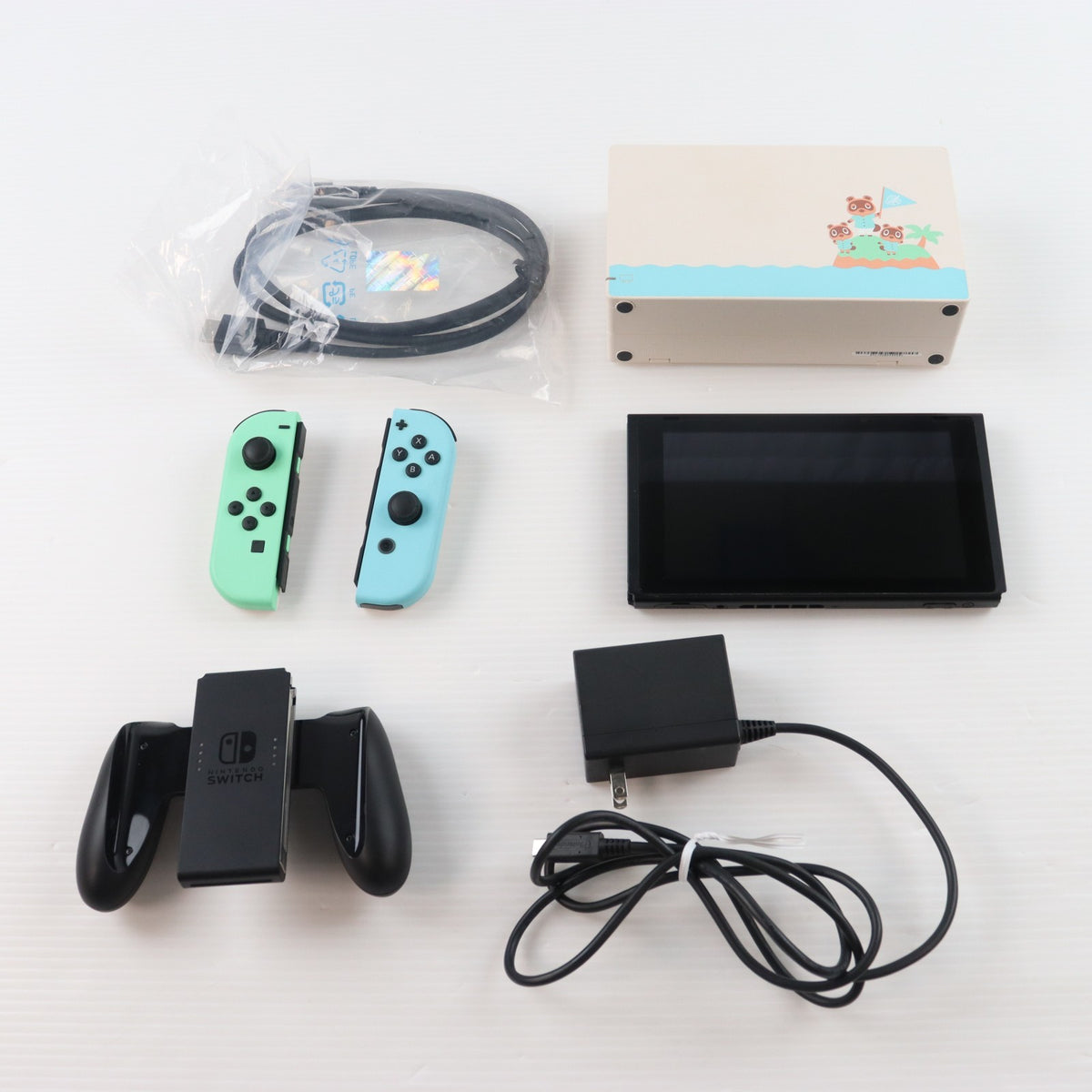 【中古即納】[Switch] (本体)(ソフト無し) Nintendo Switch(ニンテンドースイッチ) あつまれ どうぶつの森セット 任天堂(HAD-S-KEAGC)(20200320)