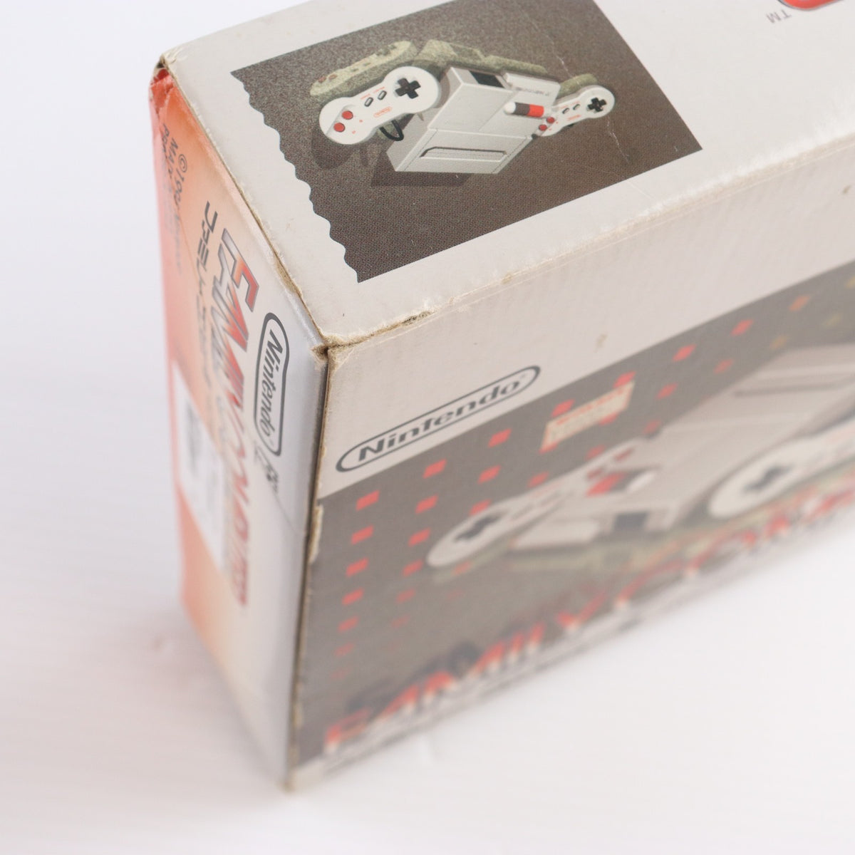 【中古即納】[FC] (本体) AV仕様ファミリーコンピュータ(ニューファミコン) 任天堂(HVC-NFF)(19931201)