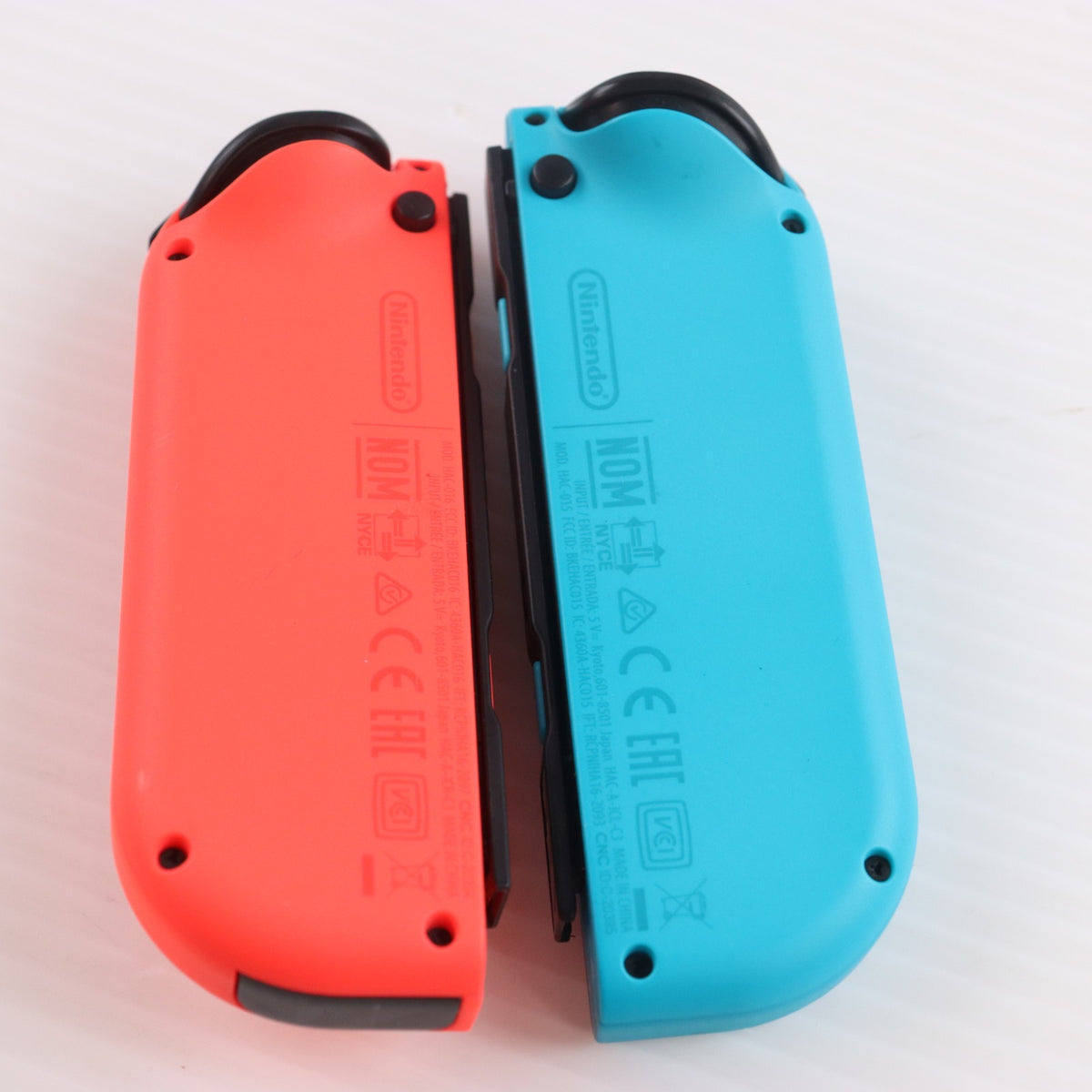 【中古即納】[Switch] (本体) Nintendo Switch(ニンテンドースイッチ) Joy-Con(L) ネオンブルー/(R) ネオンレッド 任天堂(HAD-S-KABAA)(20190830)