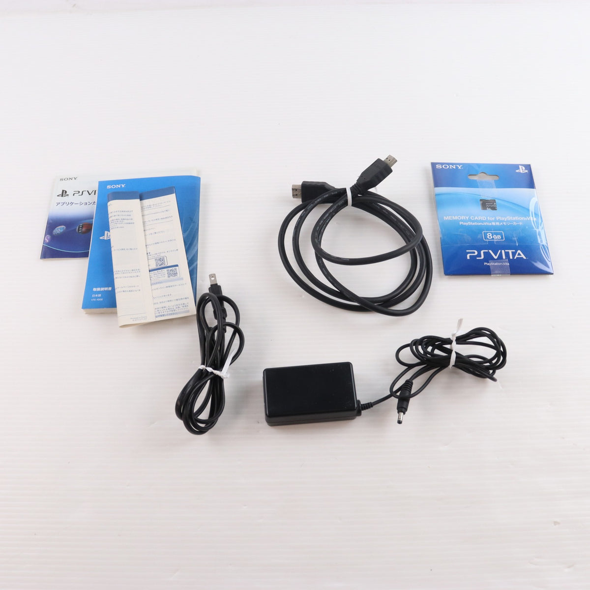 【中古即納】[PSVita] (本体) PlayStation Vita(プレイステーション ヴィータ) TV バリューパック SCE(VTE-1000AA01)(20131114)
