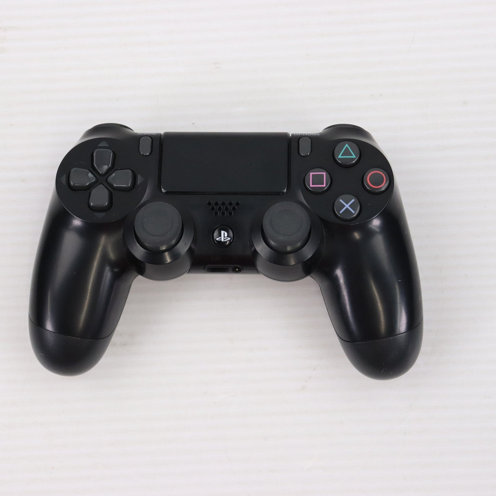 中古即納】[ACC][PS4]ワイヤレスコントローラー DUALSHOCK4(デュアルショック4) ジェット・ブラック SCE(CUH-ZCT2J)