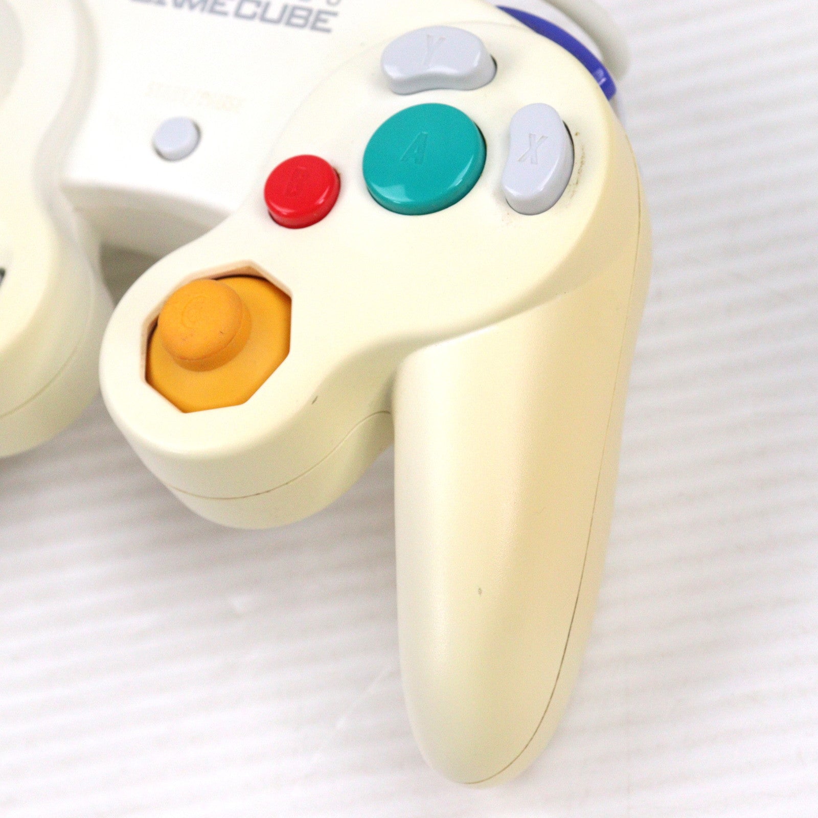 【中古即納】[ACC][GC] ニンテンドー ゲームキューブ コントローラ ホワイト 任天堂(DOL-A-CWA/DOL-003) (20080401)