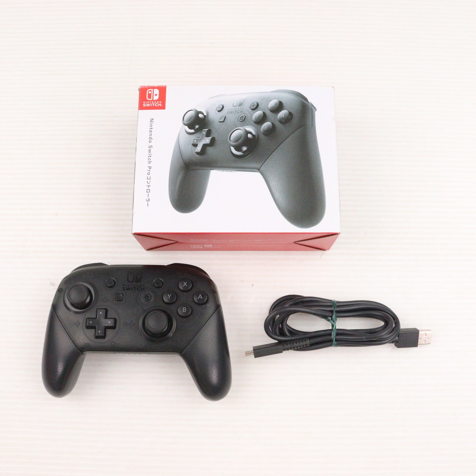 【中古即納】[ACC][Switch] Nintendo Switch Proコントローラー(ニンテンドースイッチ プロコントローラー) 任天堂(HAC-A-FSSKA)(20170303)