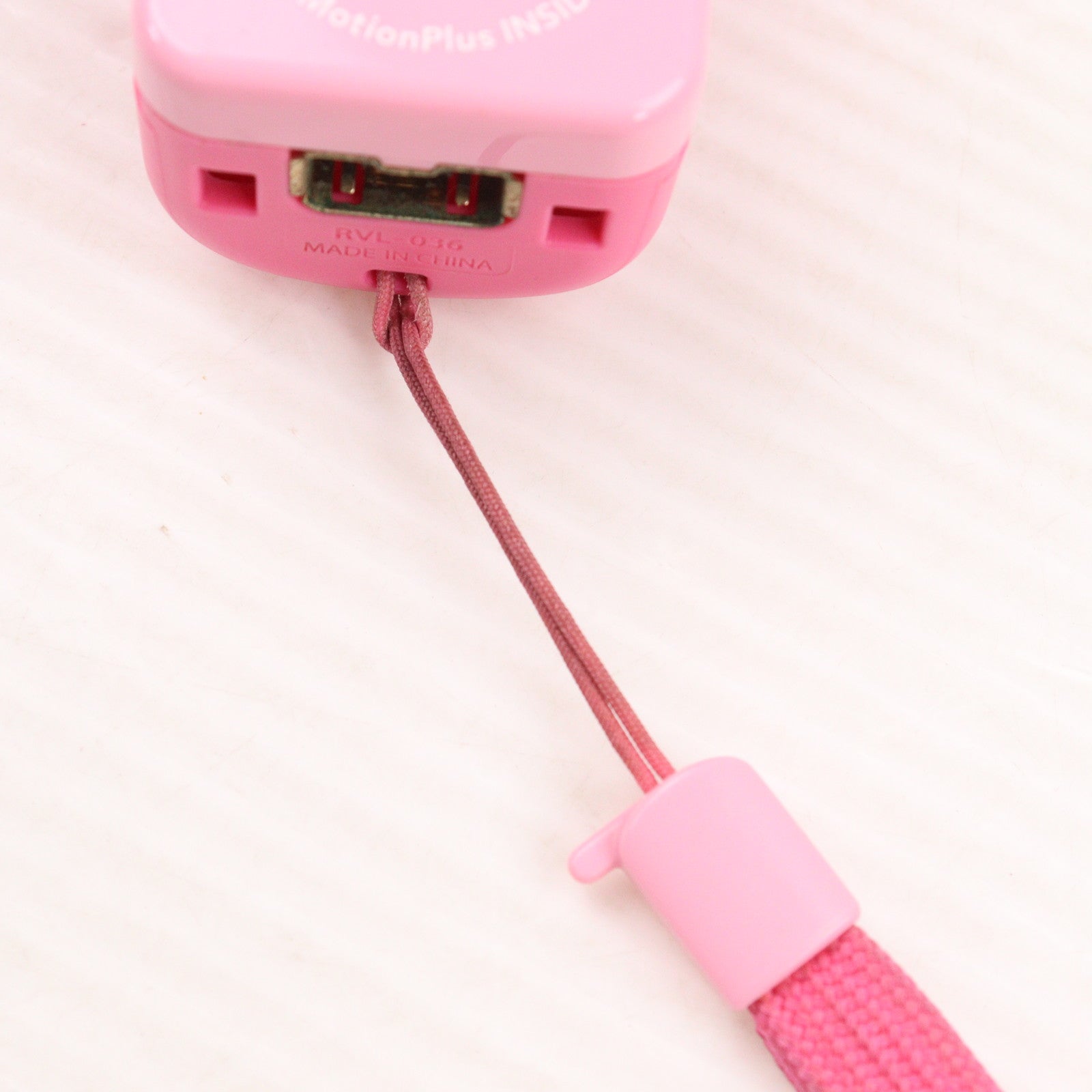【中古即納】[ACC][WiiU] Wiiリモコンプラス ピーチ(Wii/Wii U用) 任天堂(RVL-A-PNPC)(20140529)