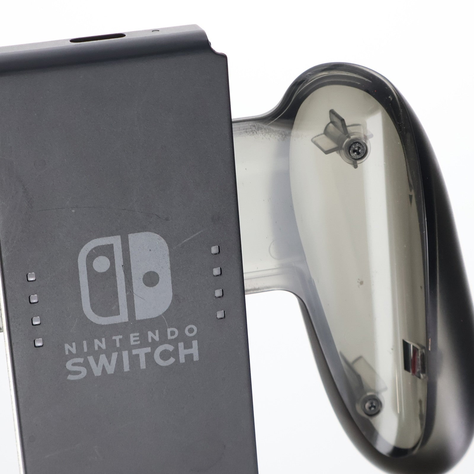 【中古即納】[ACC][Switch] Joy-Con充電グリップ(ジョイコン充電グリップ) 任天堂(HAC-A-ESSKA)(20170303)