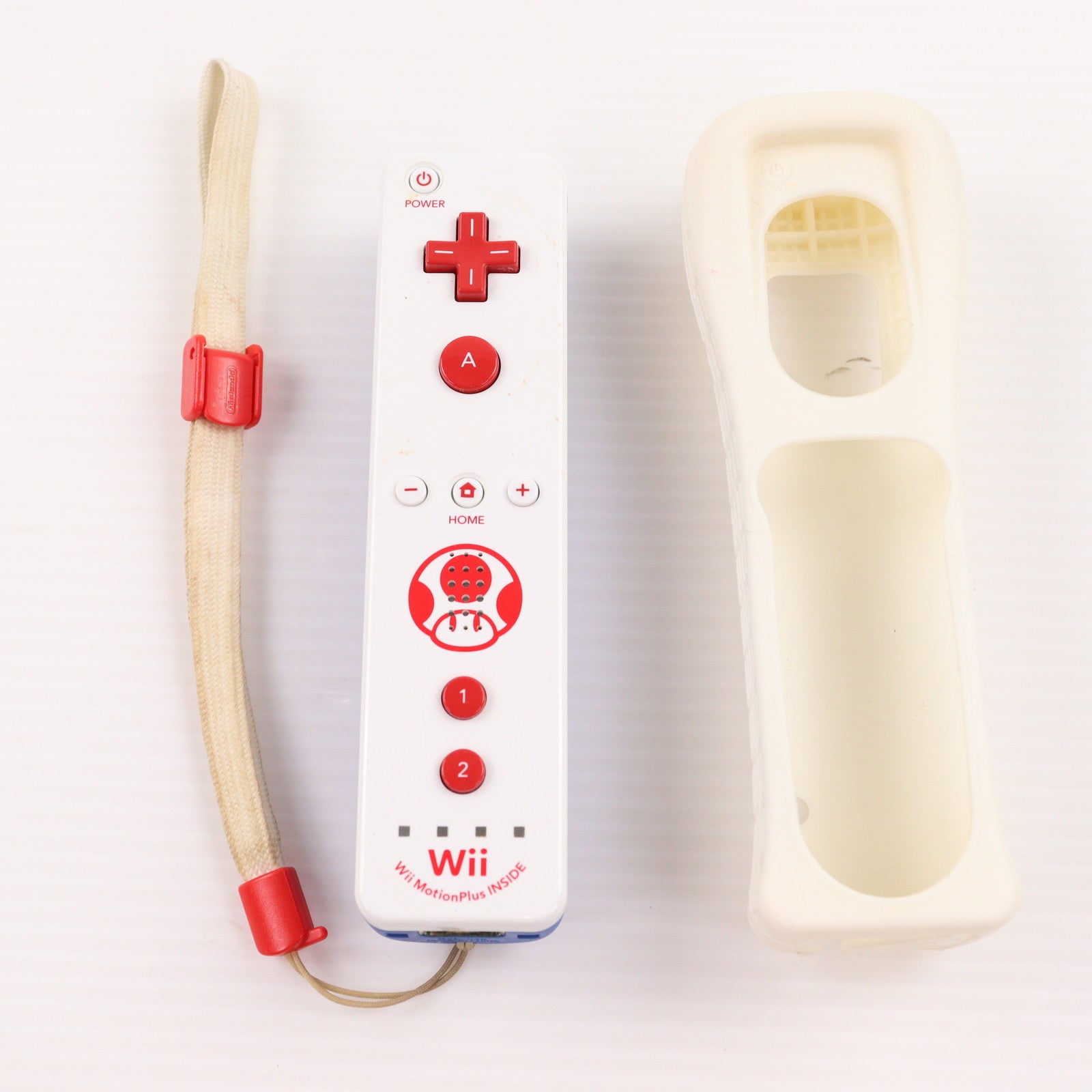 【中古即納】[ACC][WiiU] Wiiリモコンプラス キノピオ(Wii/Wii U用) 任天堂(RVL-A-PNWE)(20150312)