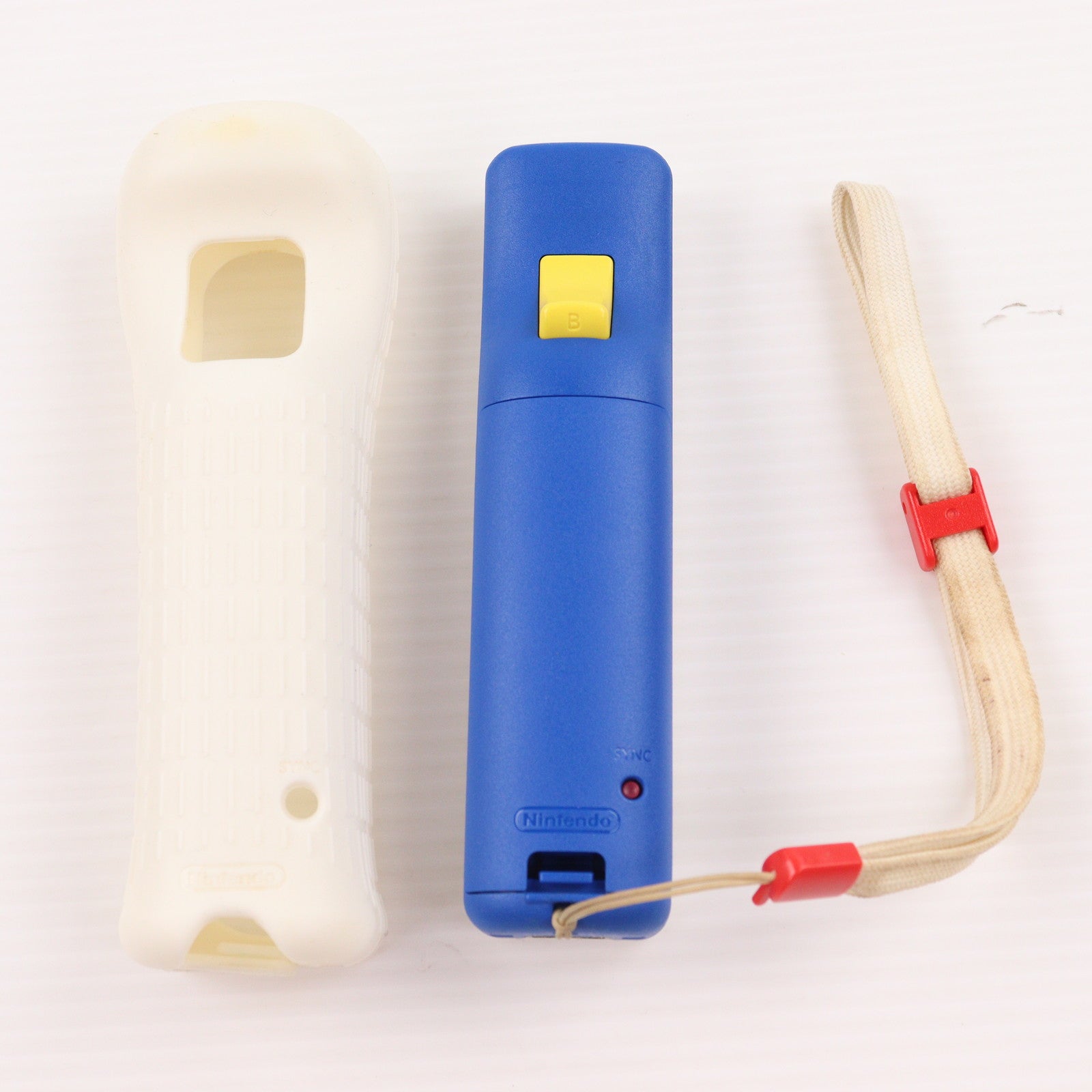 【中古即納】[ACC][WiiU] Wiiリモコンプラス キノピオ(Wii/Wii U用) 任天堂(RVL-A-PNWE)(20150312)