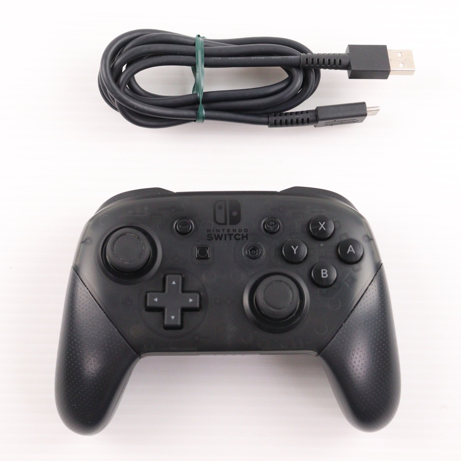 【中古即納】[ACC][Switch] Nintendo Switch Proコントローラー(ニンテンドースイッチ プロコントローラー) 任天堂(HAC-A-FSSKA)(20170303)