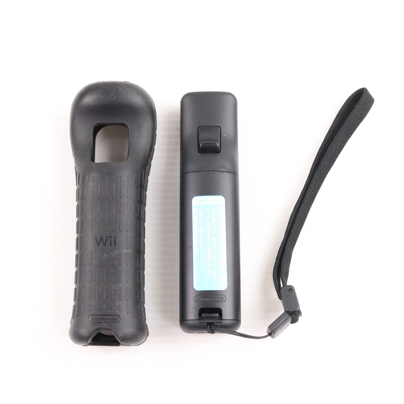 【中古即納】[ACC][Wii] Wiiリモコンジャケット・専用ストラップ付き Wiiリモコン(Wii Remote) クロ 任天堂(RVL-A-CJK)(20090801)