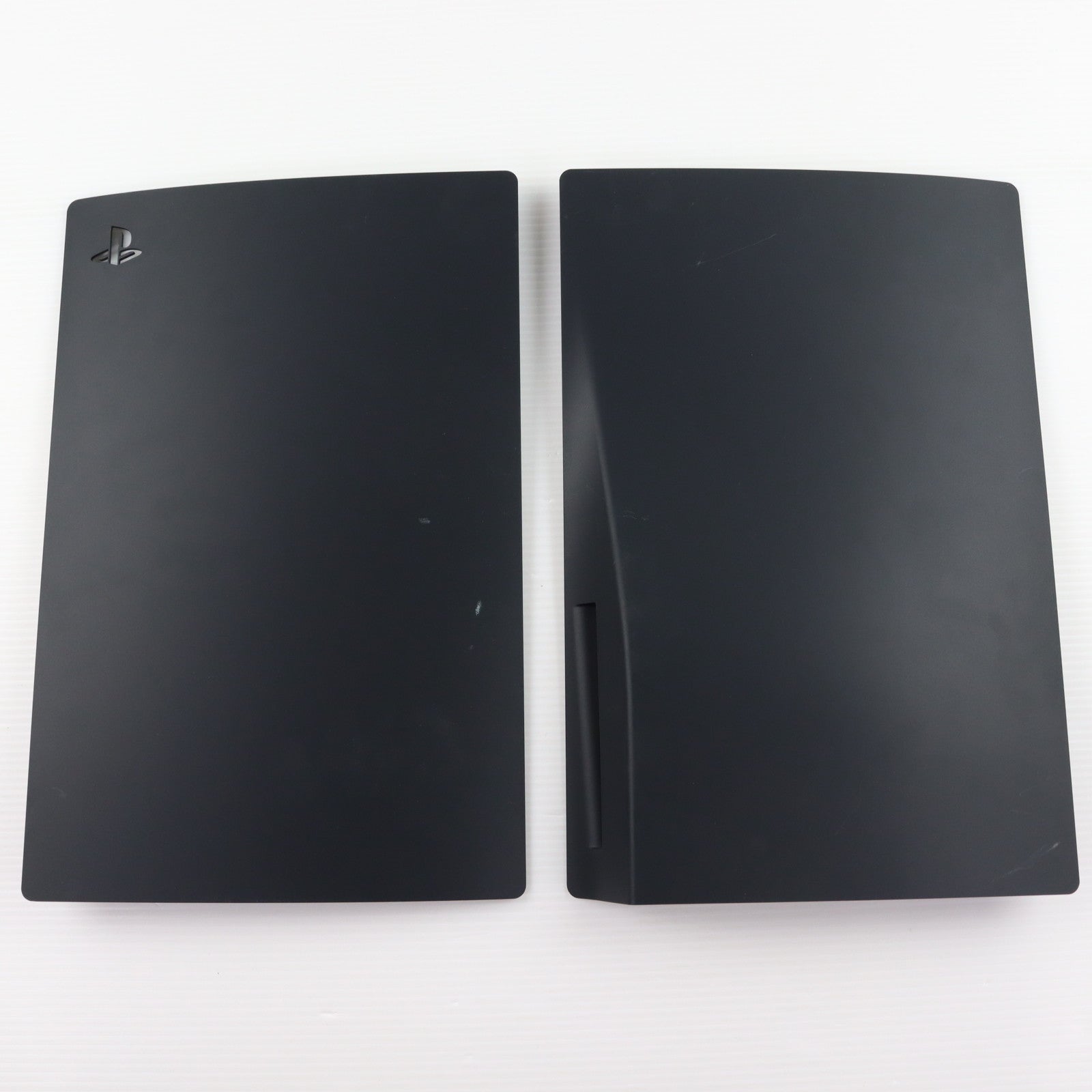 【中古即納】[ACC][PS5] PlayStation 5用カバー ミッドナイト ブラック SIE(CFIJ-16000)(20220127)