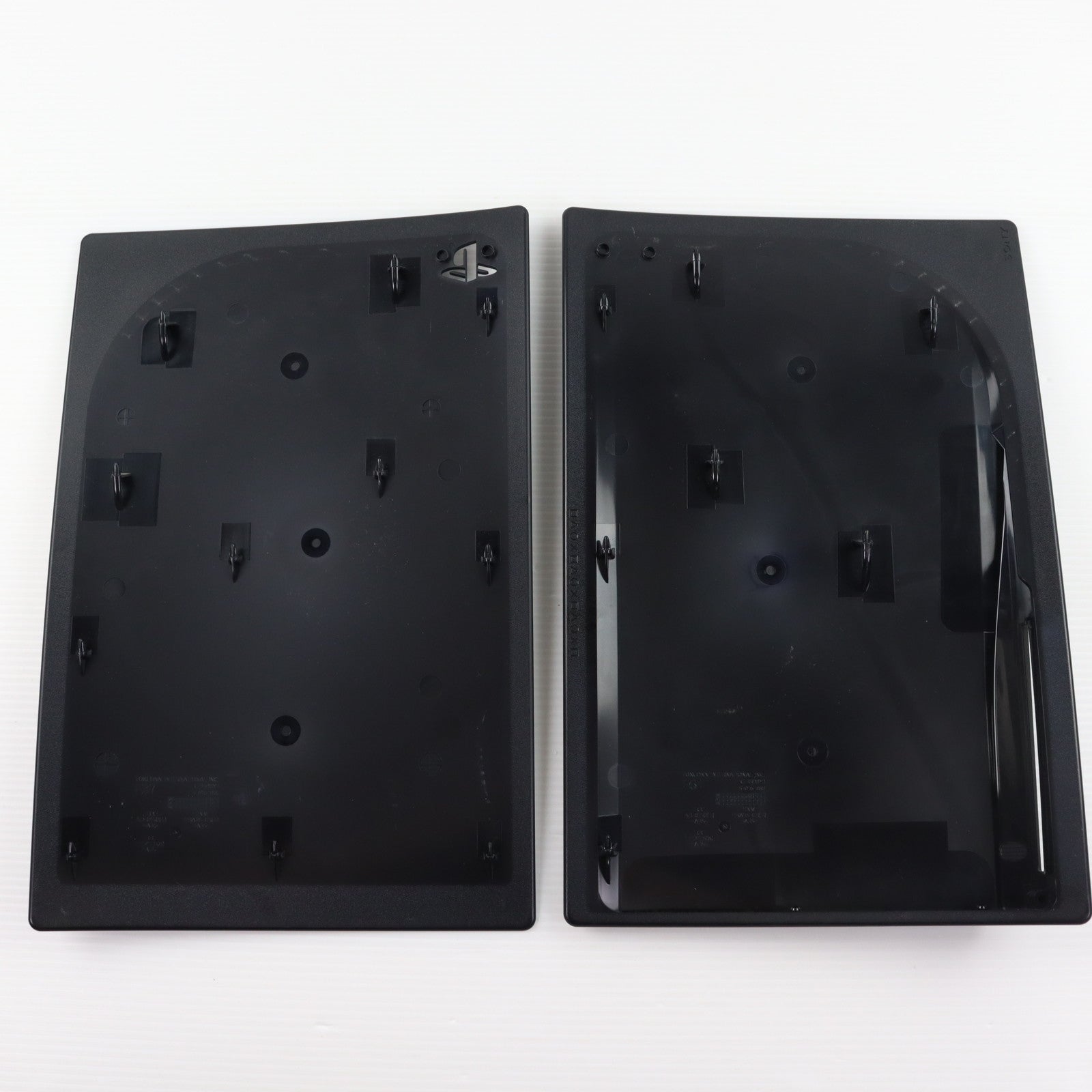 【中古即納】[ACC][PS5] PlayStation 5用カバー ミッドナイト ブラック SIE(CFIJ-16000)(20220127)