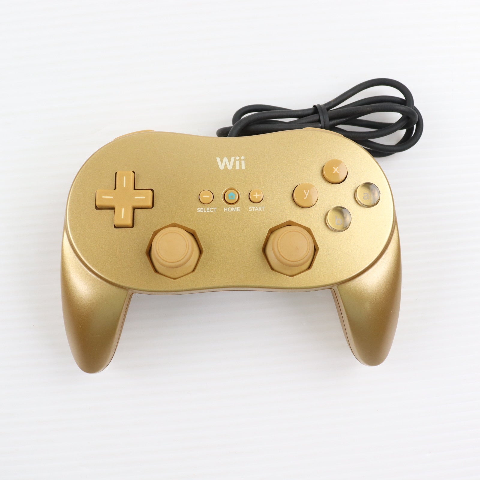 【中古即納】[ACC][Wii] クラブニンテンドー限定景品 ゴールデンクラシックコントローラPRO 任天堂(RVL-A-R2D)(20110630)