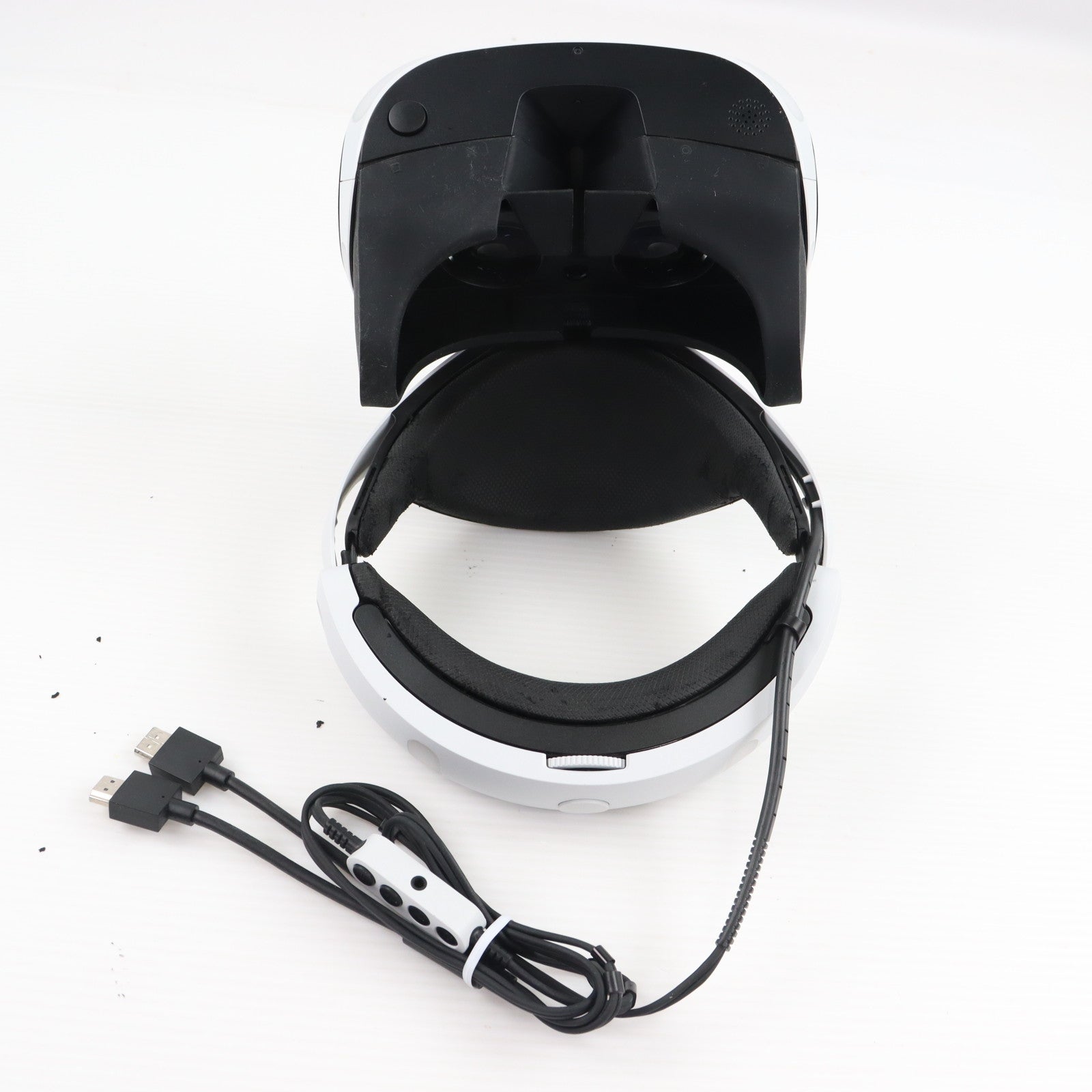 【中古即納】[ACC][PS4] PlayStation VR(プレイステーションVR) PlayStation Camera同梱版 SIE(CUHJ-16001)(20161013)