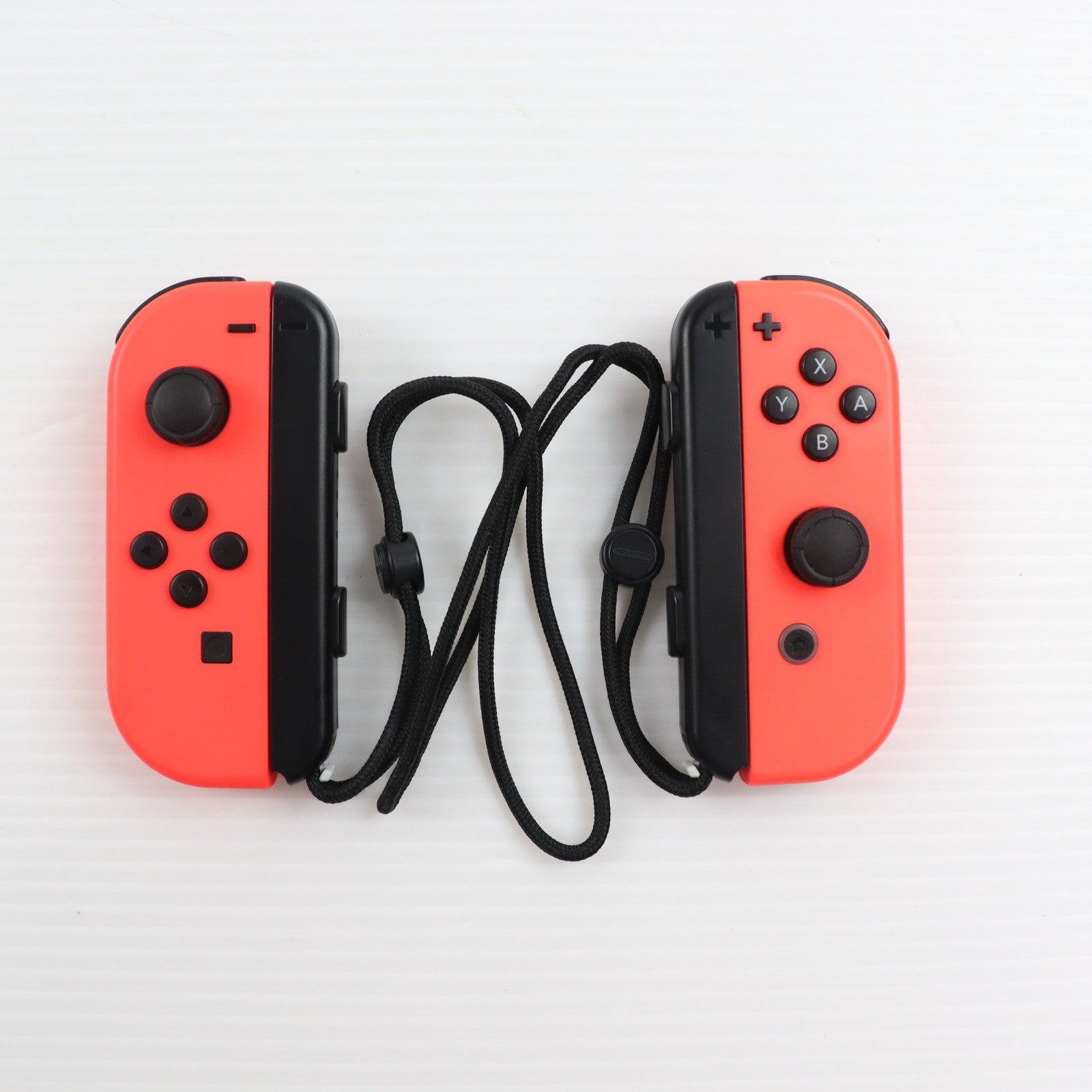 【中古即納】[ACC][Switch] マイニンテンドーストア限定 Joy-Con(L)/(R) ネオンレッド(ジョイコンL/R ネオンレッド) 任天堂(HAC-A-JABAA)(20171027)