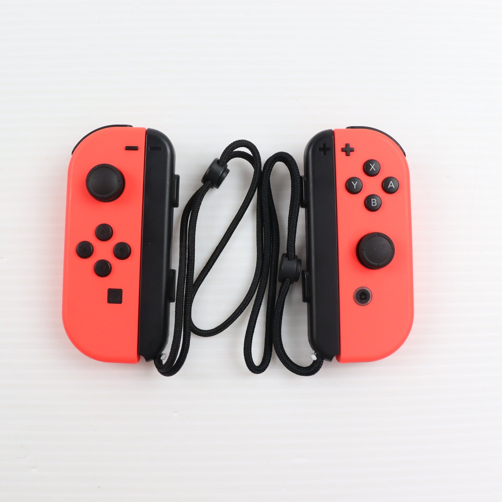 【中古即納】[ACC][Switch] マイニンテンドーストア限定 Joy-Con(L)/(R) ネオンレッド(ジョイコンL/R ネオンレッド) 任天堂(HAC-A-JABAA)(20171027)