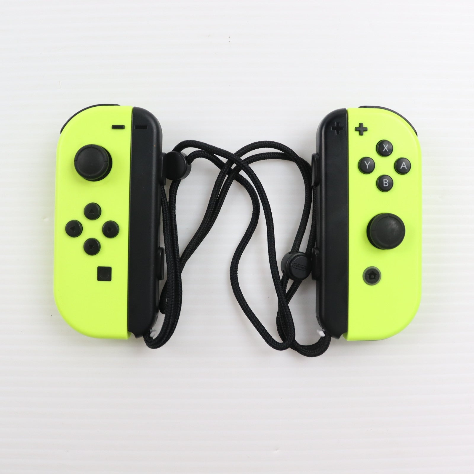 【中古即納】[ACC][Switch] Joy-Con(L)/(R) ネオンイエロー(ジョイコンL/R ネオンイエロー) 任天堂(HAC-A-JADAA)(20170616)