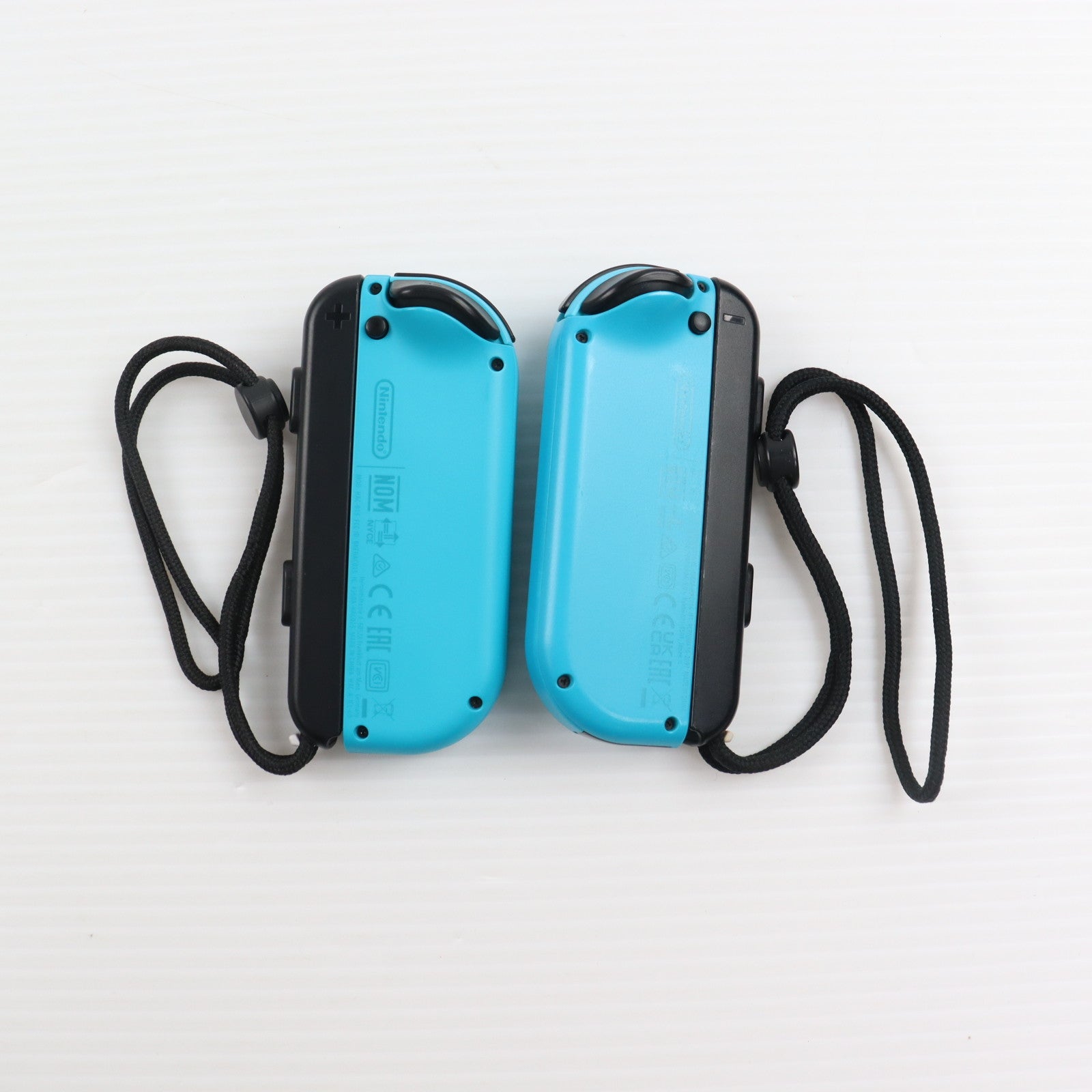 【中古即納】[ACC][Switch] マイニンテンドーストア限定 Joy-Con(L)/(R) ネオンブルー(ジョイコンL/R ネオンブルー) 任天堂(HAC-A-JACAA)(20170303)