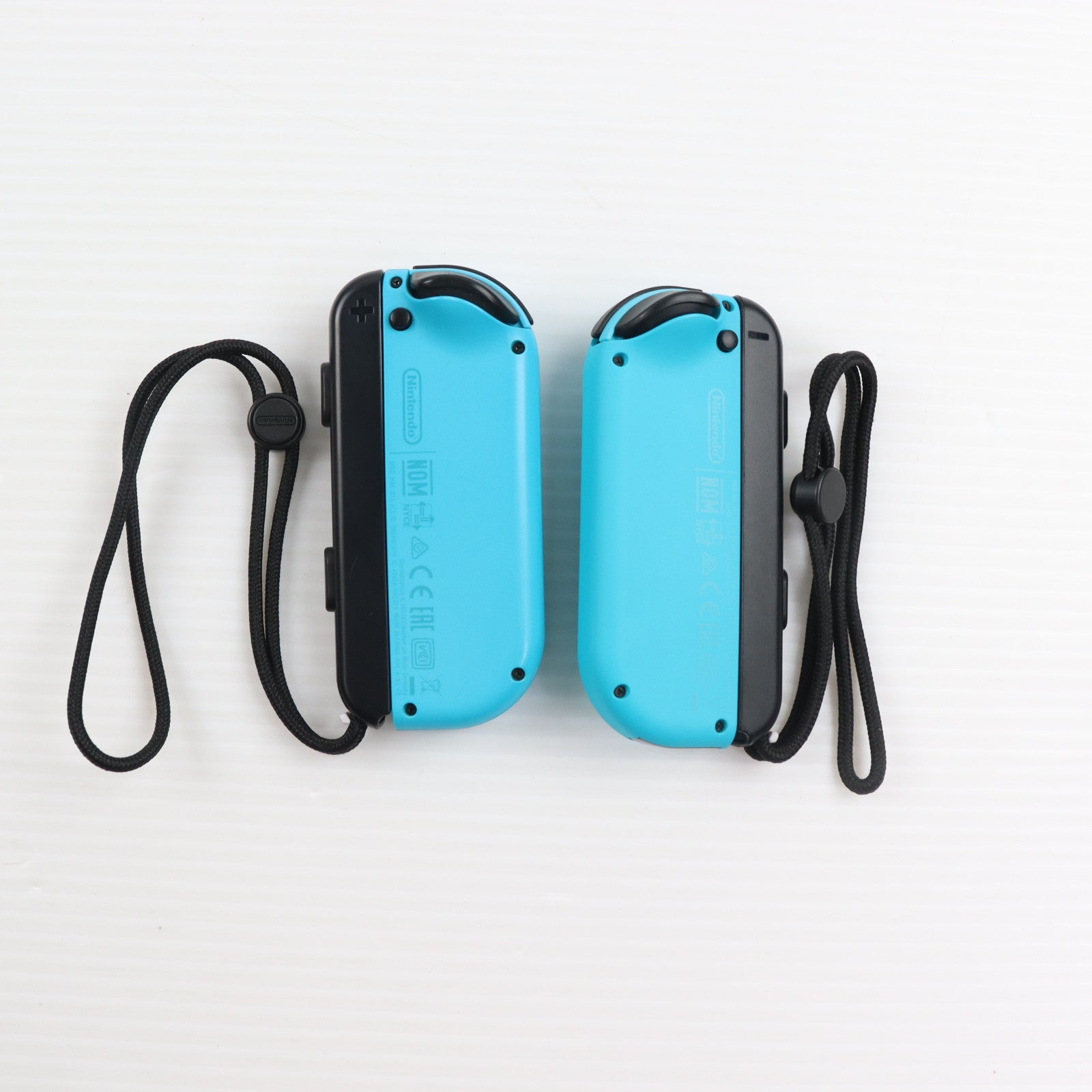 【中古即納】[ACC][Switch] マイニンテンドーストア限定 Joy-Con(L)/(R) ネオンブルー(ジョイコンL/R ネオンブルー) 任天堂(HAC-A-JACAA)(20170303)