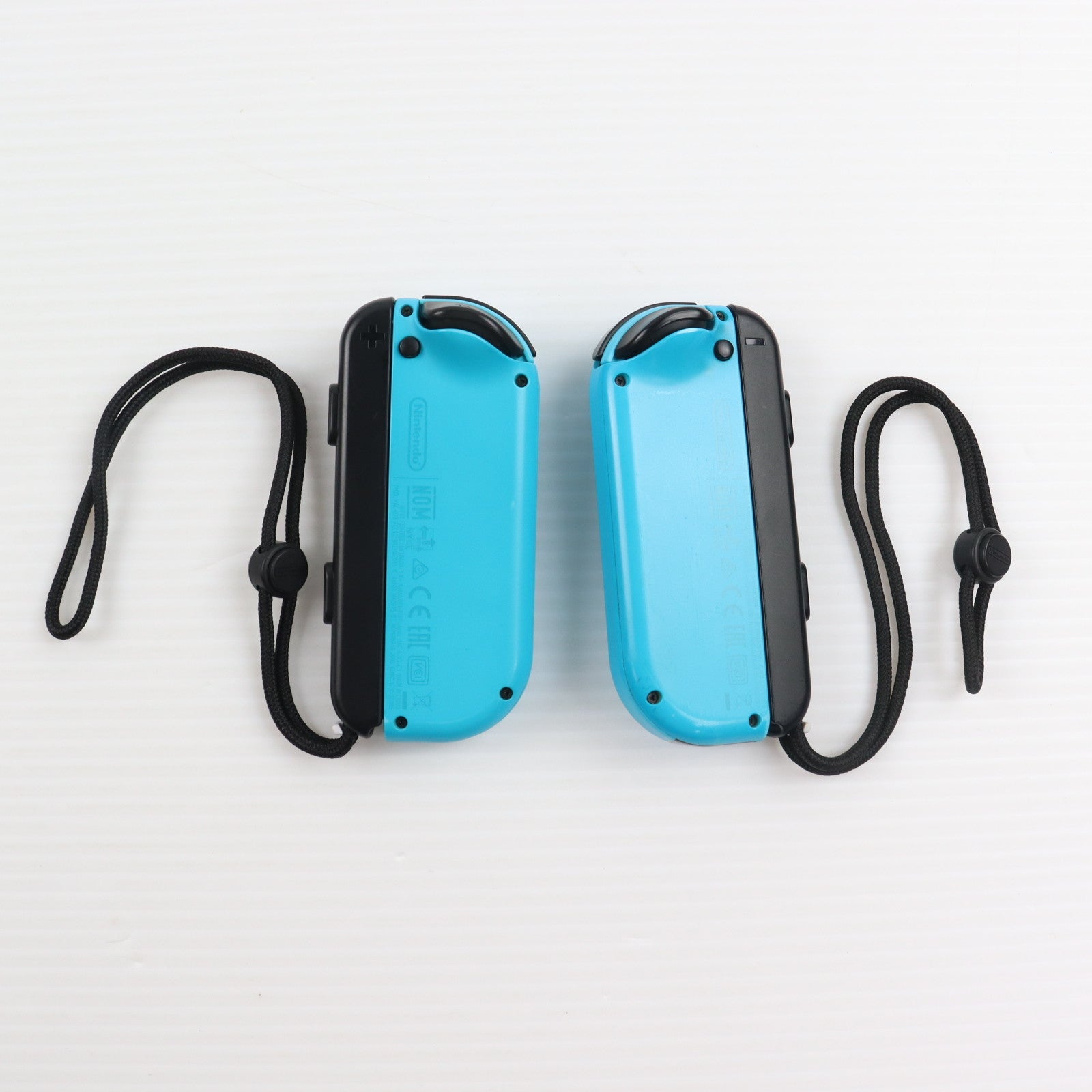 【中古即納】[ACC][Switch] マイニンテンドーストア限定 Joy-Con(L)/(R) ネオンブルー(ジョイコンL/R ネオンブルー) 任天堂(HAC-A-JACAA)(20170303)