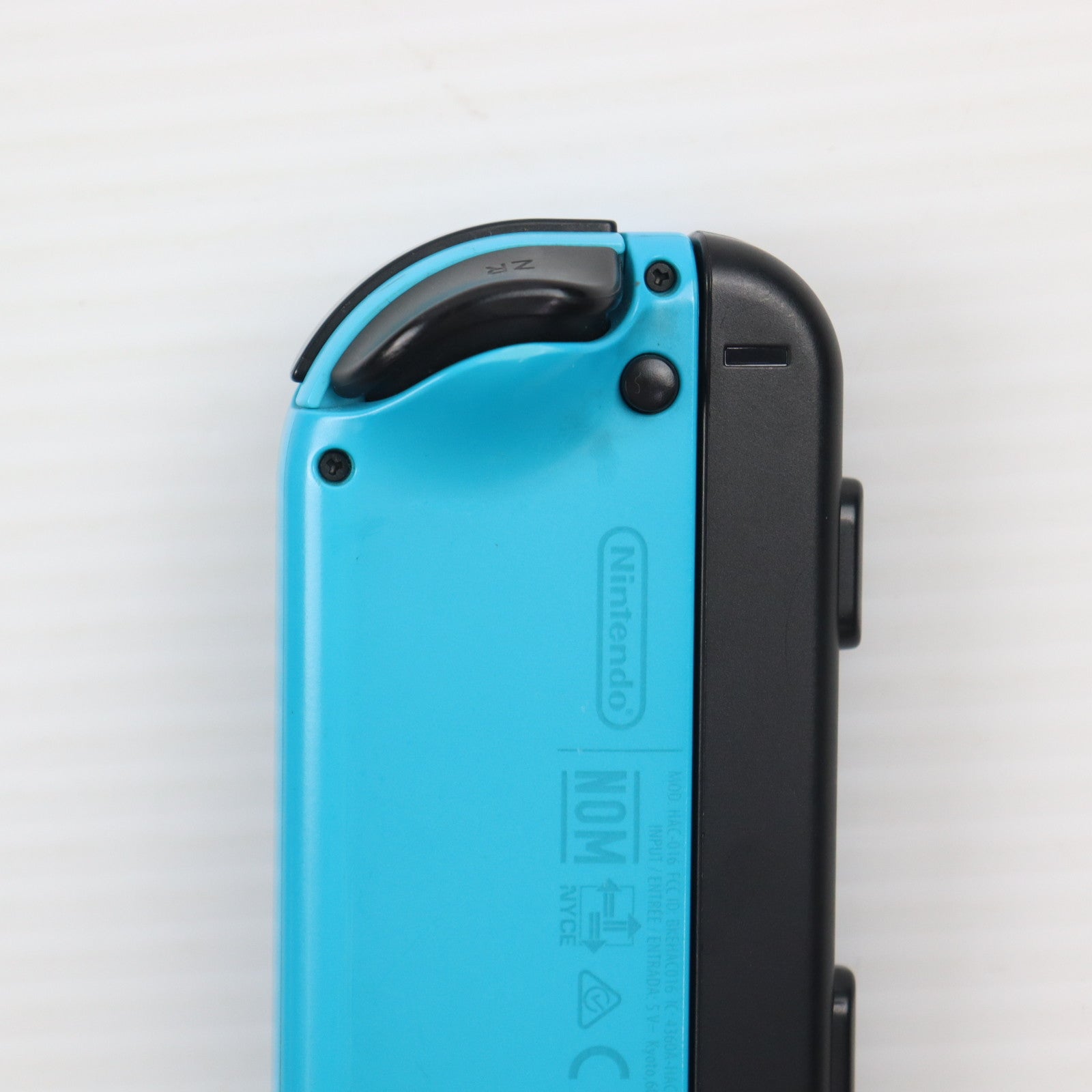 【中古即納】[ACC][Switch] マイニンテンドーストア限定 Joy-Con(L)/(R) ネオンブルー(ジョイコンL/R ネオンブルー) 任天堂(HAC-A-JACAA)(20170303)