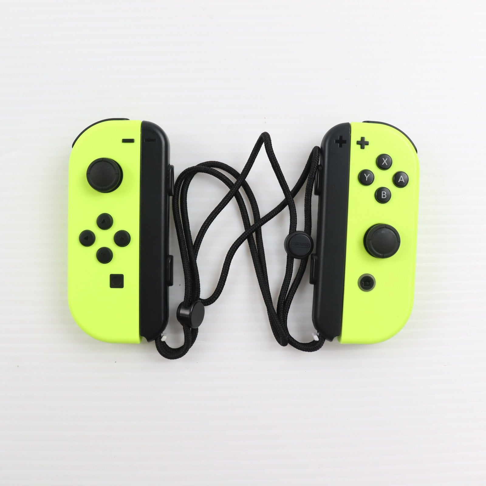 【中古即納】[ACC][Switch] Joy-Con(L)/(R) ネオンイエロー(ジョイコンL/R ネオンイエロー) 任天堂(HAC-A-JADAA)(20170616)