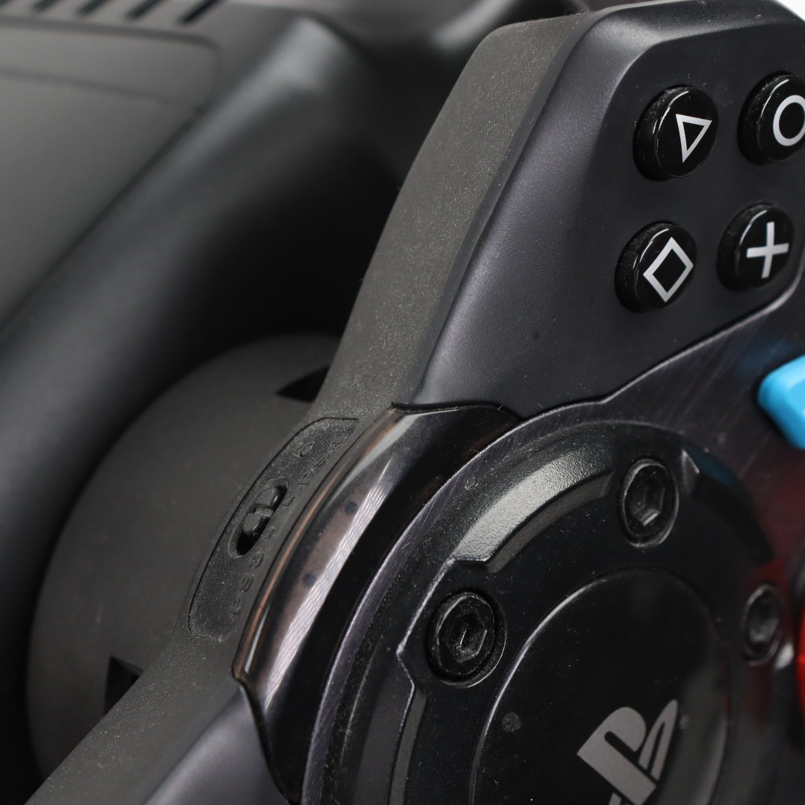 【中古即納】[ACC][PS4] G29 ドライビングフォース ソニーライセンス商品 Logicool(ロジクール)(LPRC-15000)(20150625)