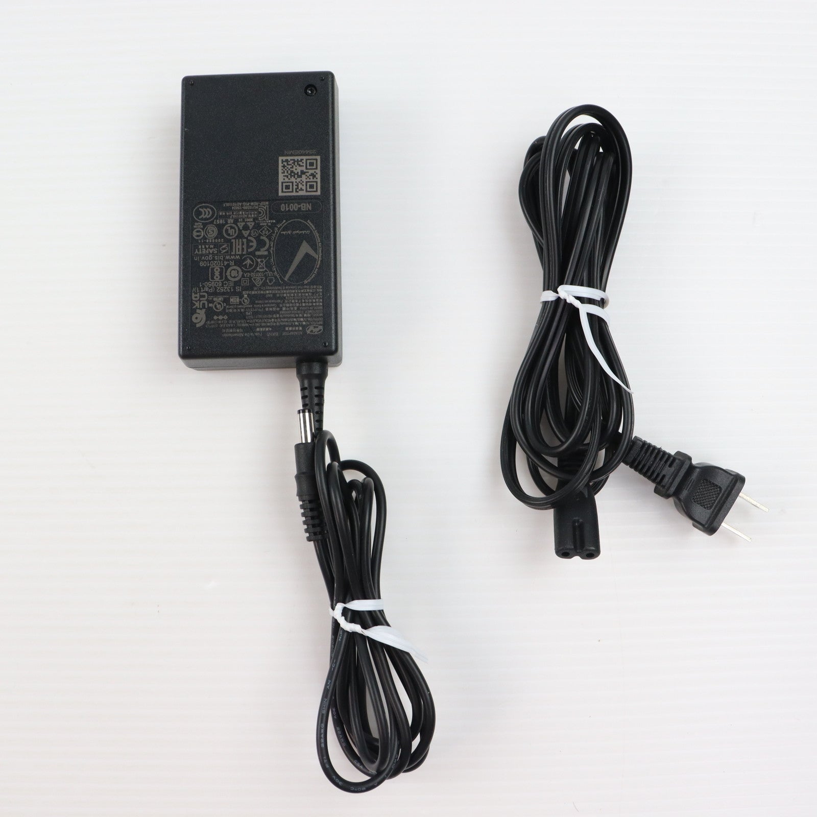 【中古即納】[ACC][PS5] Amazon.co.jp限定 G923d Racing Wheel & Pedal(G923d レーシングホイール&ペダル) ソニーライセンス商品 Logicool(ロジクール)(G923d)(20220930)