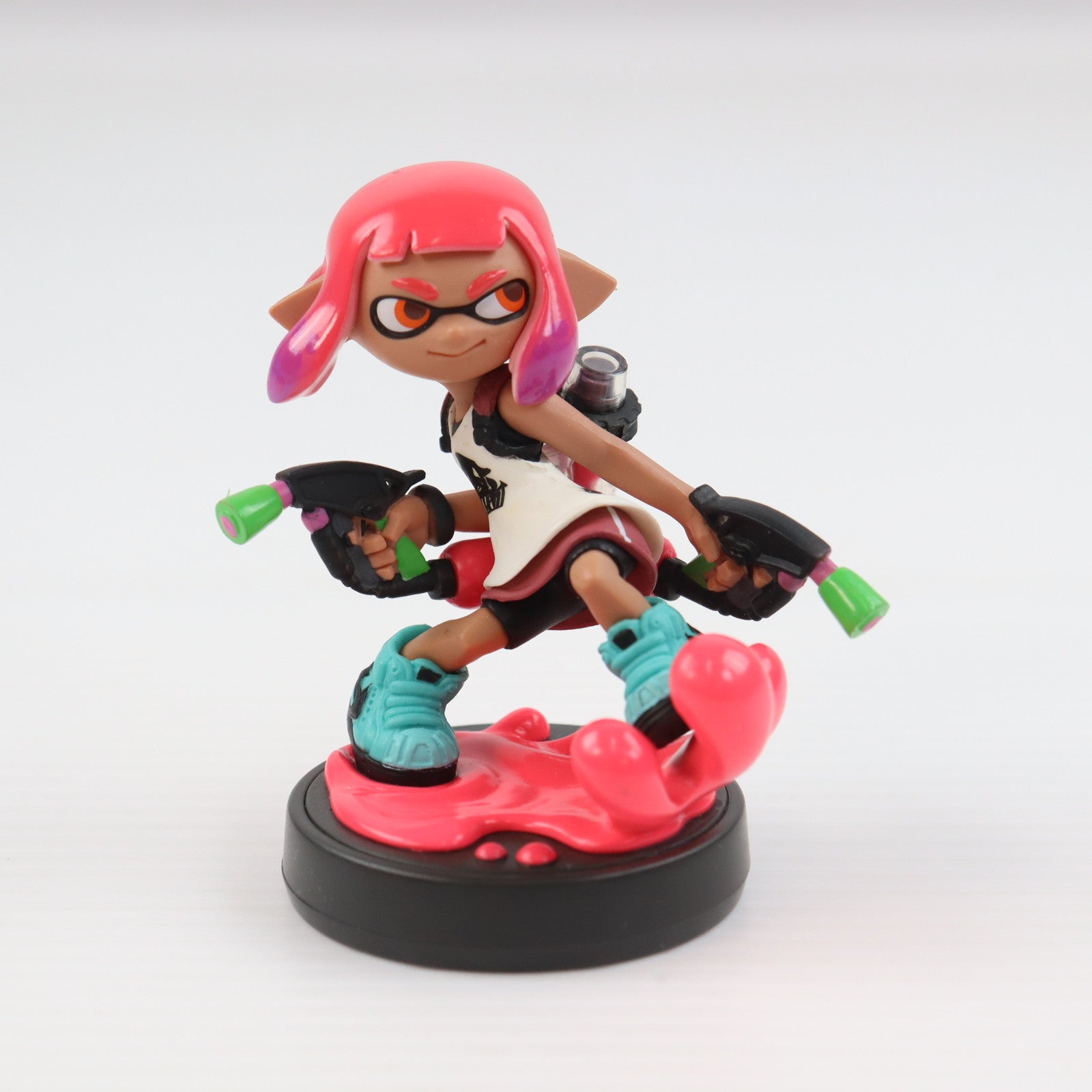 【中古即納】[ACC][Switch] amiibo(アミーボ) ガール【ネオンピンク】(スプラトゥーンシリーズ) 任天堂(NVL-C-AEAJ)(20170721)