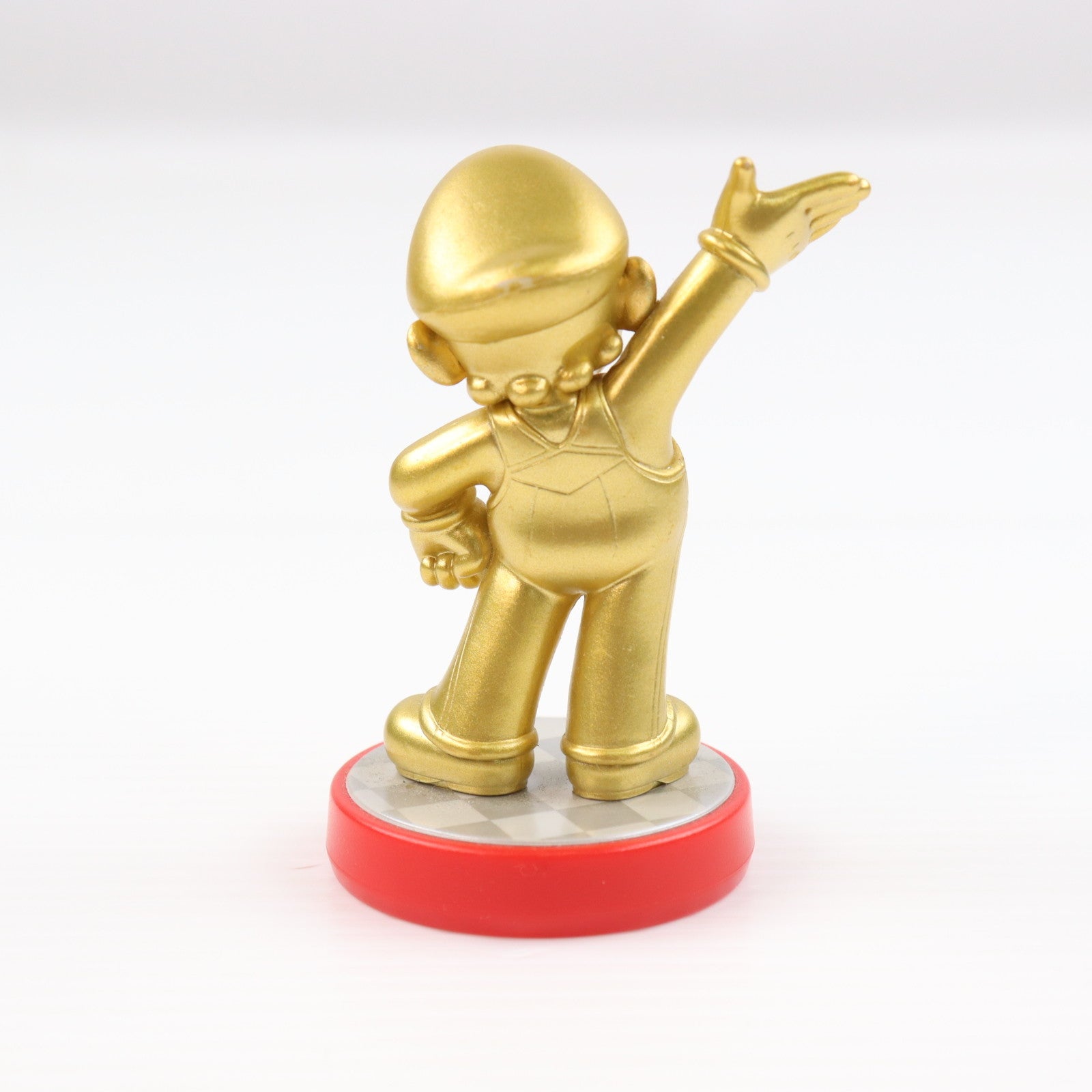 【中古即納】[ACC][Switch] amiibo(アミーボ) マリオ【ゴールドVer.】(スーパーマリオシリーズ) 任天堂(NVL-C-ABAG)(20151217)