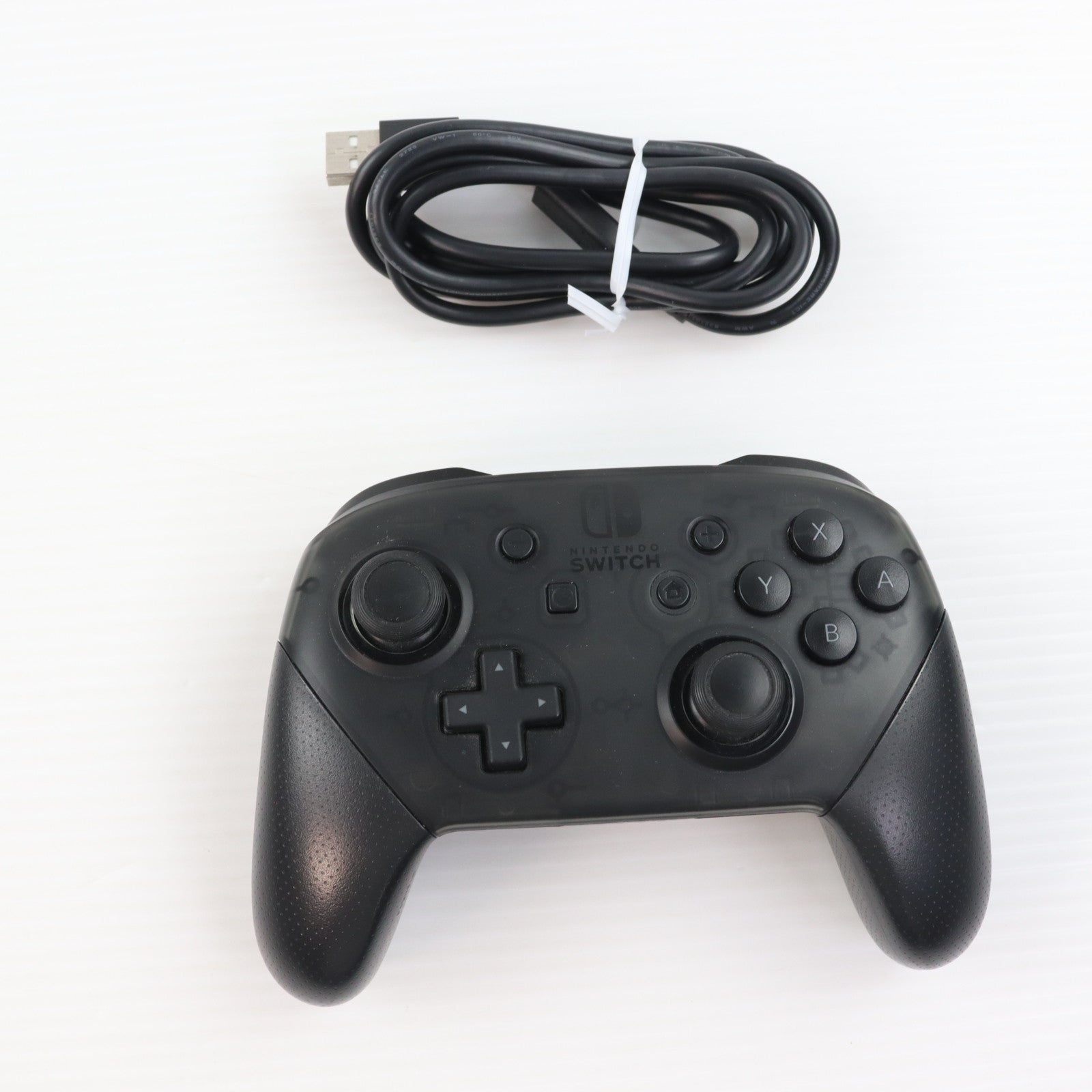 【中古即納】[ACC][Switch] Nintendo Switch Proコントローラー(ニンテンドースイッチ プロコントローラー) 任天堂(HAC-A-FSSKA)(20170303)