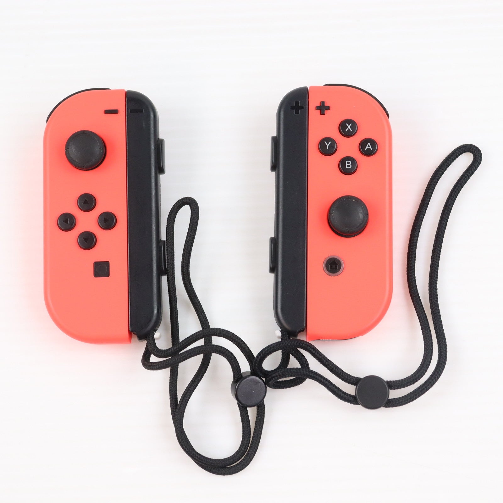 【中古即納】[ACC][Switch] マイニンテンドーストア限定 Joy-Con(L)/(R) ネオンレッド(ジョイコンL/R ネオンレッド) 任天堂(HAC-A-JABAA)(20171027)