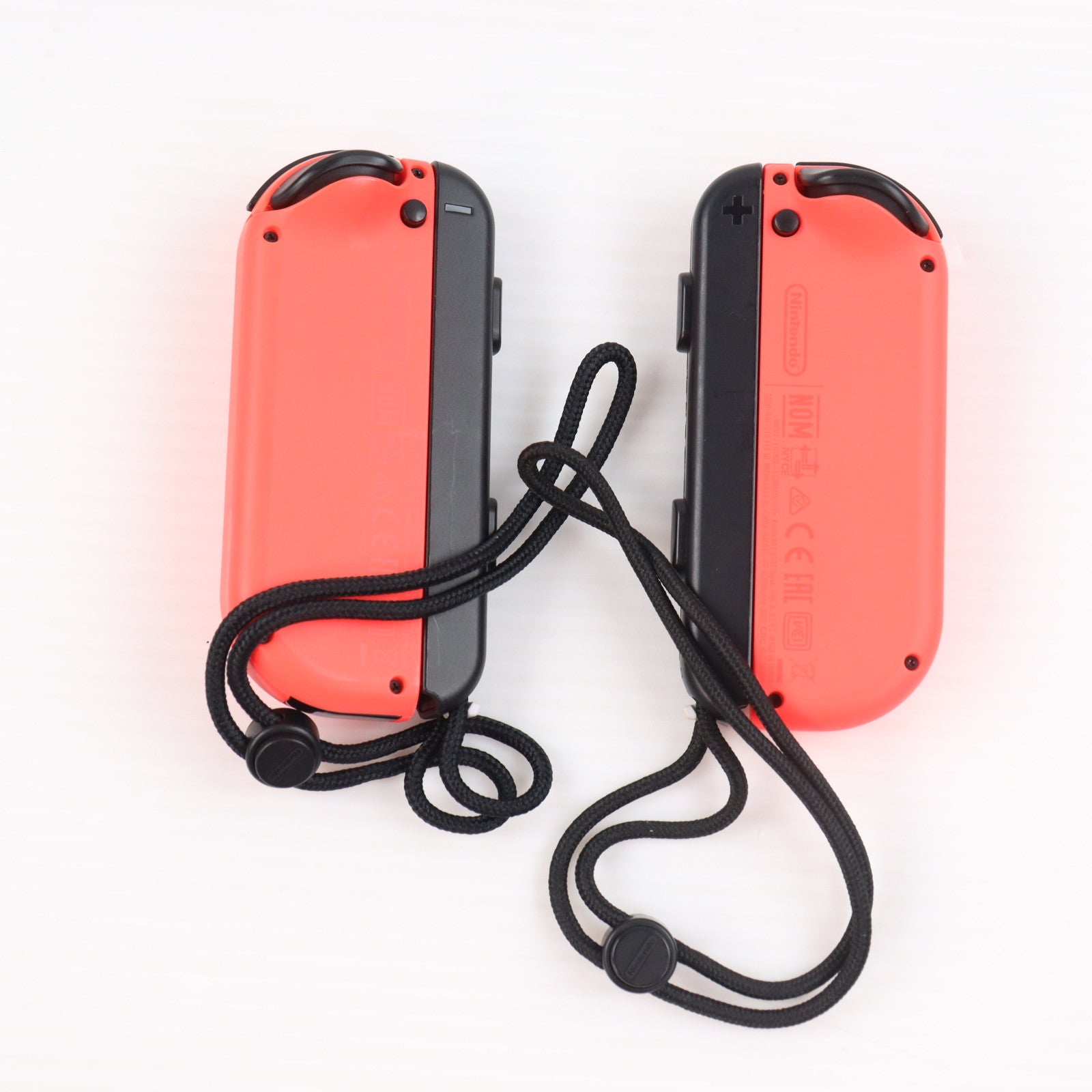 【中古即納】[ACC][Switch] マイニンテンドーストア限定 Joy-Con(L)/(R) ネオンレッド(ジョイコンL/R ネオンレッド) 任天堂(HAC-A-JABAA)(20171027)