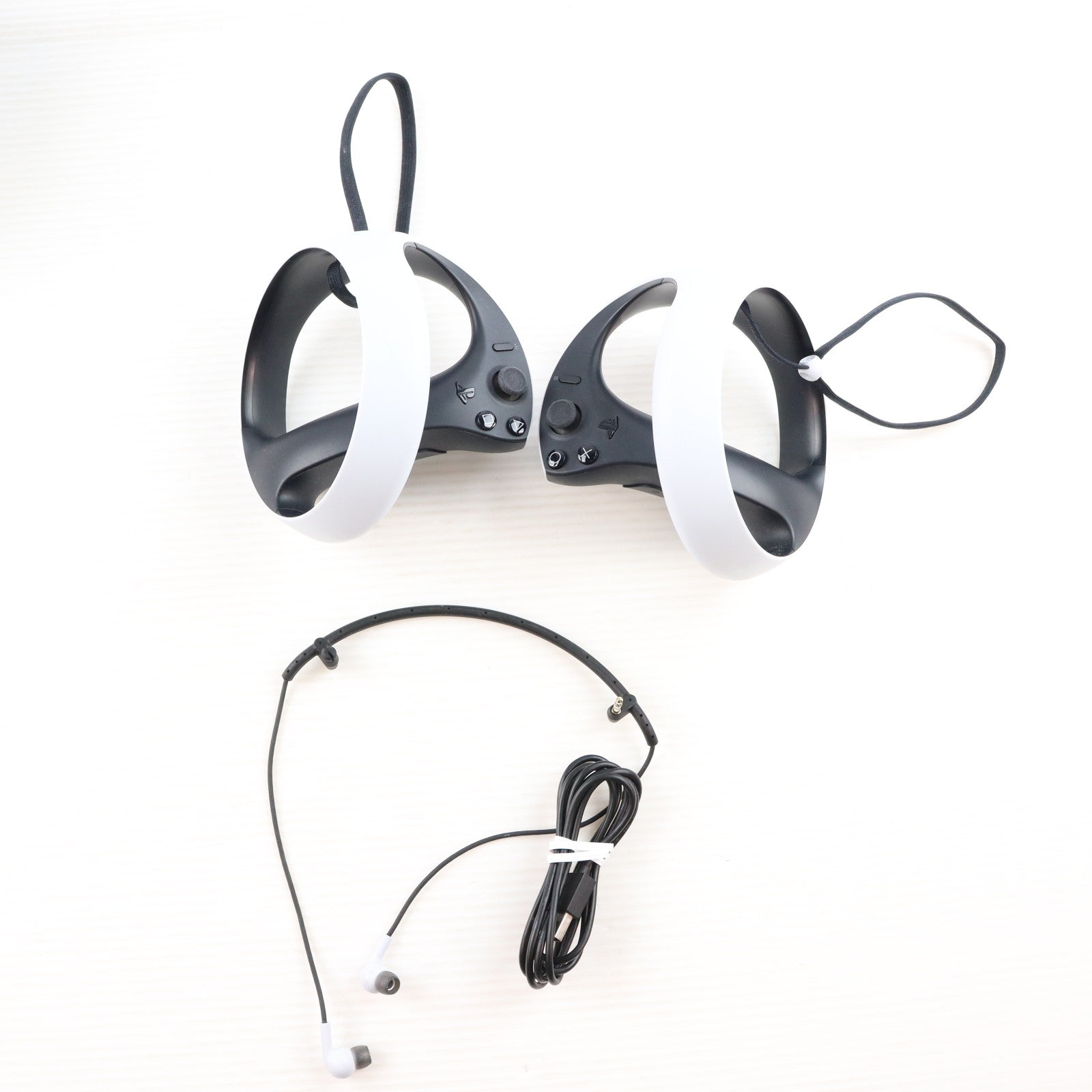 【中古即納】[ACC][PS5] PlayStation VR2(プレイステーションVR2 PSVR2) SIE(CFIJ-17000)(20230222)