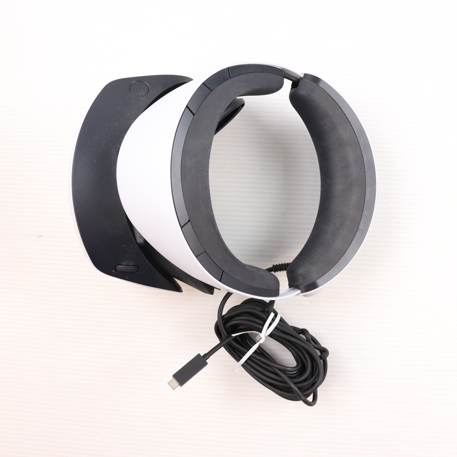 【中古即納】[ACC][PS5] PlayStation VR2(プレイステーションVR2 PSVR2) SIE(CFIJ-17000)(20230222)