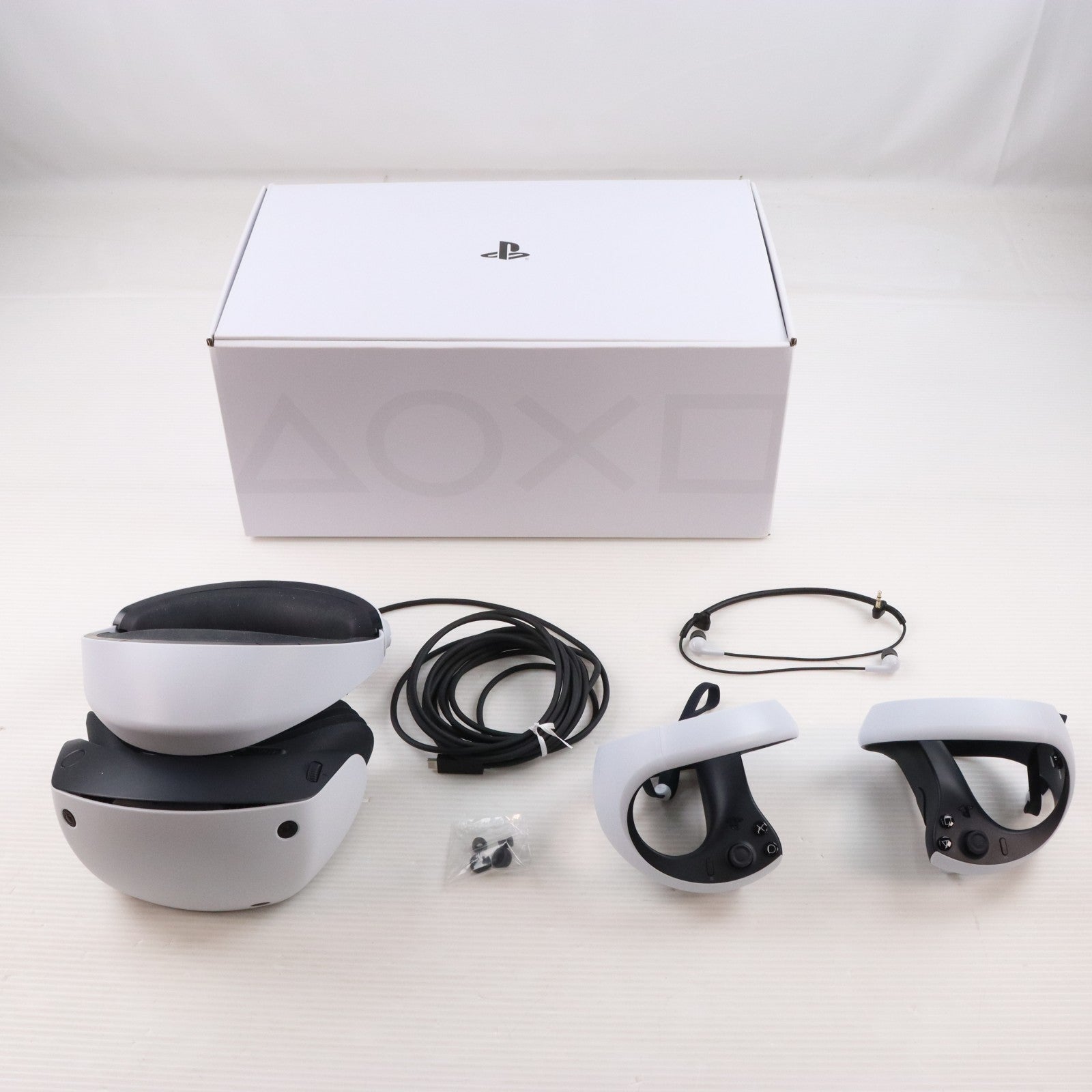 【中古即納】[ACC][PS5] PlayStation VR2(プレイステーションVR2 PSVR2) SIE(CFIJ-17000)(20230222)