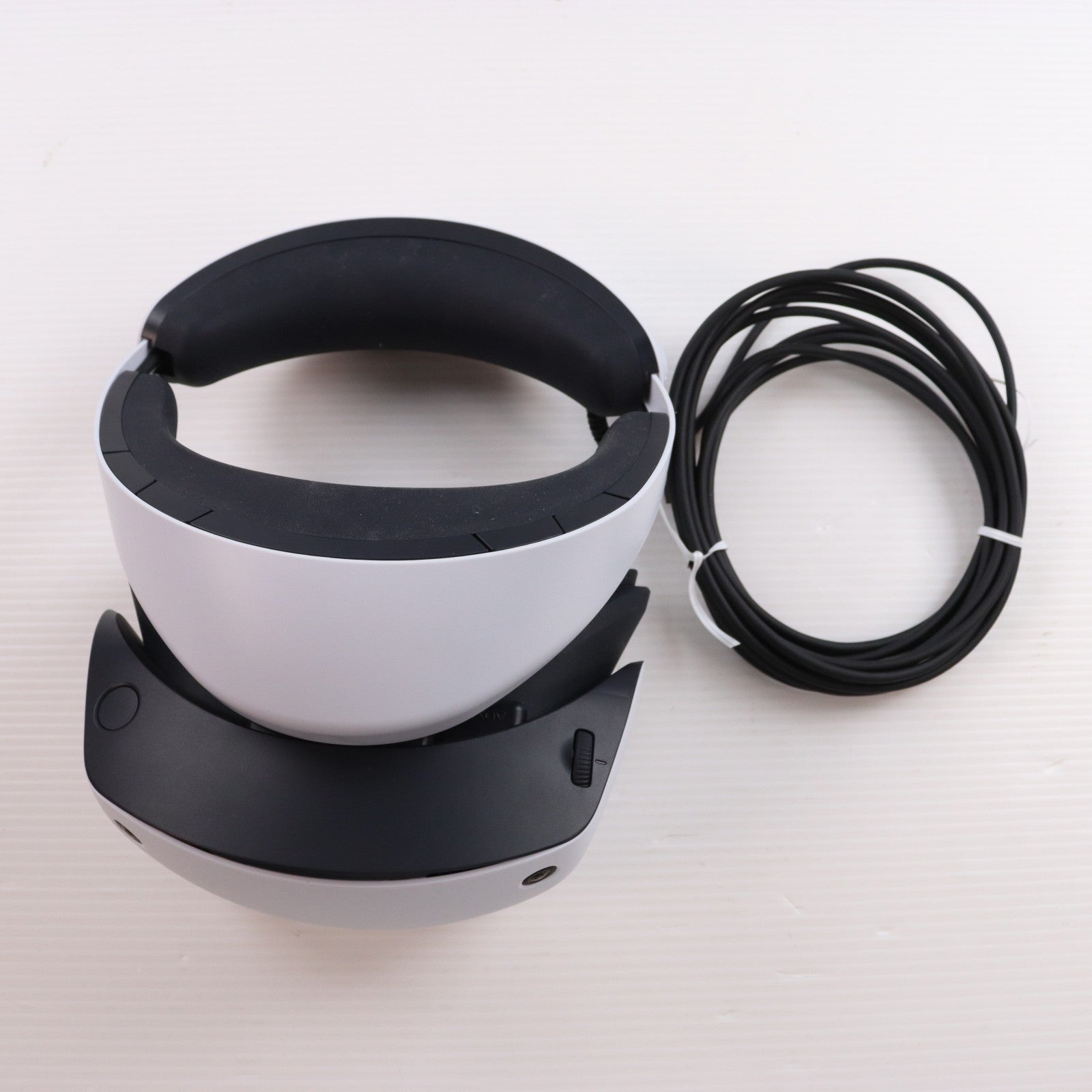 【中古即納】[ACC][PS5] PlayStation VR2(プレイステーションVR2) Horizon Call of the Mountain(ホライゾン コール・オブ・ザ・マウンテン) 同梱版 SIE(CFIJ-17001)(20230222)