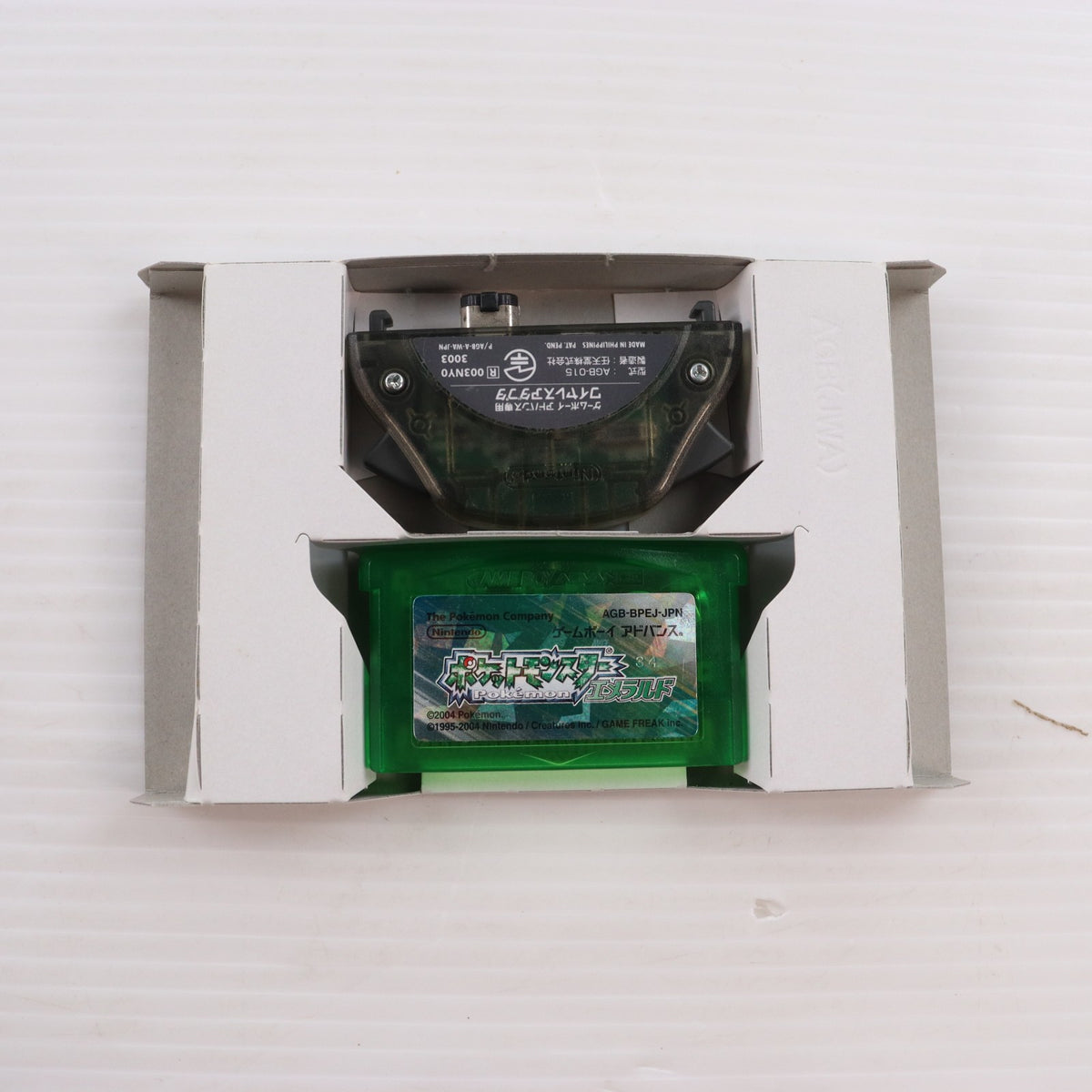 【中古即納】[GBA] ワイヤレスアダプタ付属 ポケットモンスター エメラルド 任天堂(20040916)