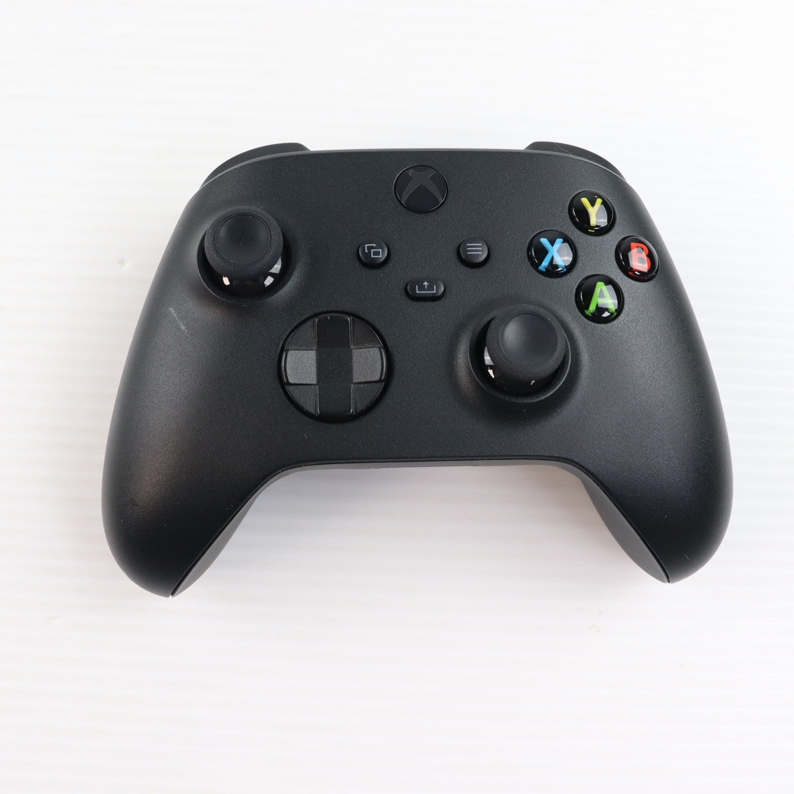 【中古即納】[ACC][XboxX/S] Xbox ワイヤレス コントローラー(カーボン ブラック) 日本マイクロソフト(QAT-00005)(20201110)