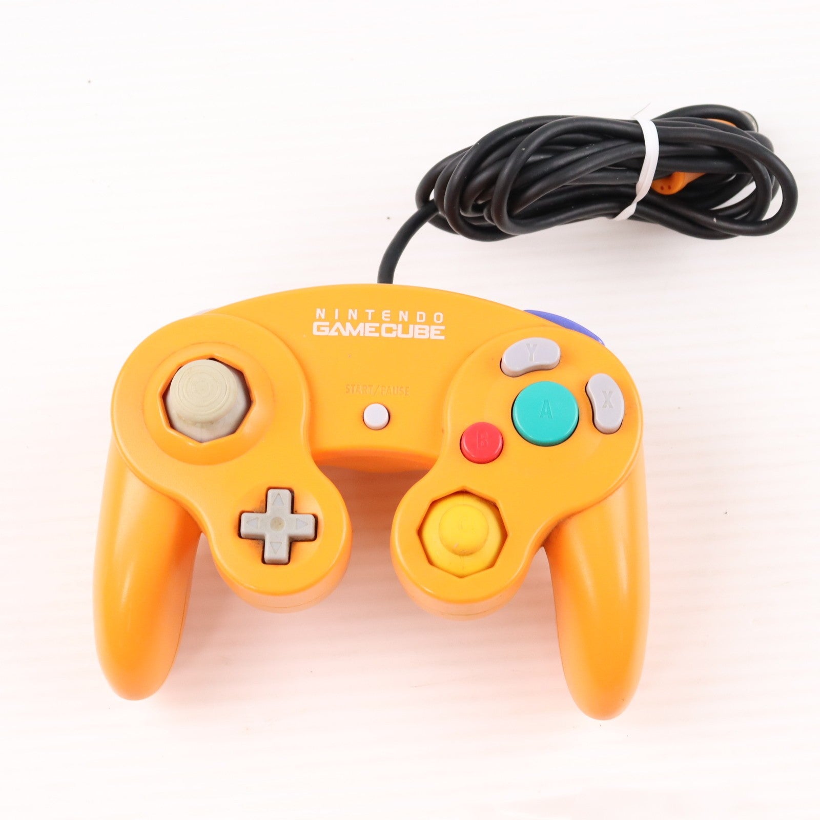 【中古即納】[ACC][GC] ニンテンドー ゲームキューブ コントローラ オレンジ 任天堂(DOL-A-CO)(20011121)