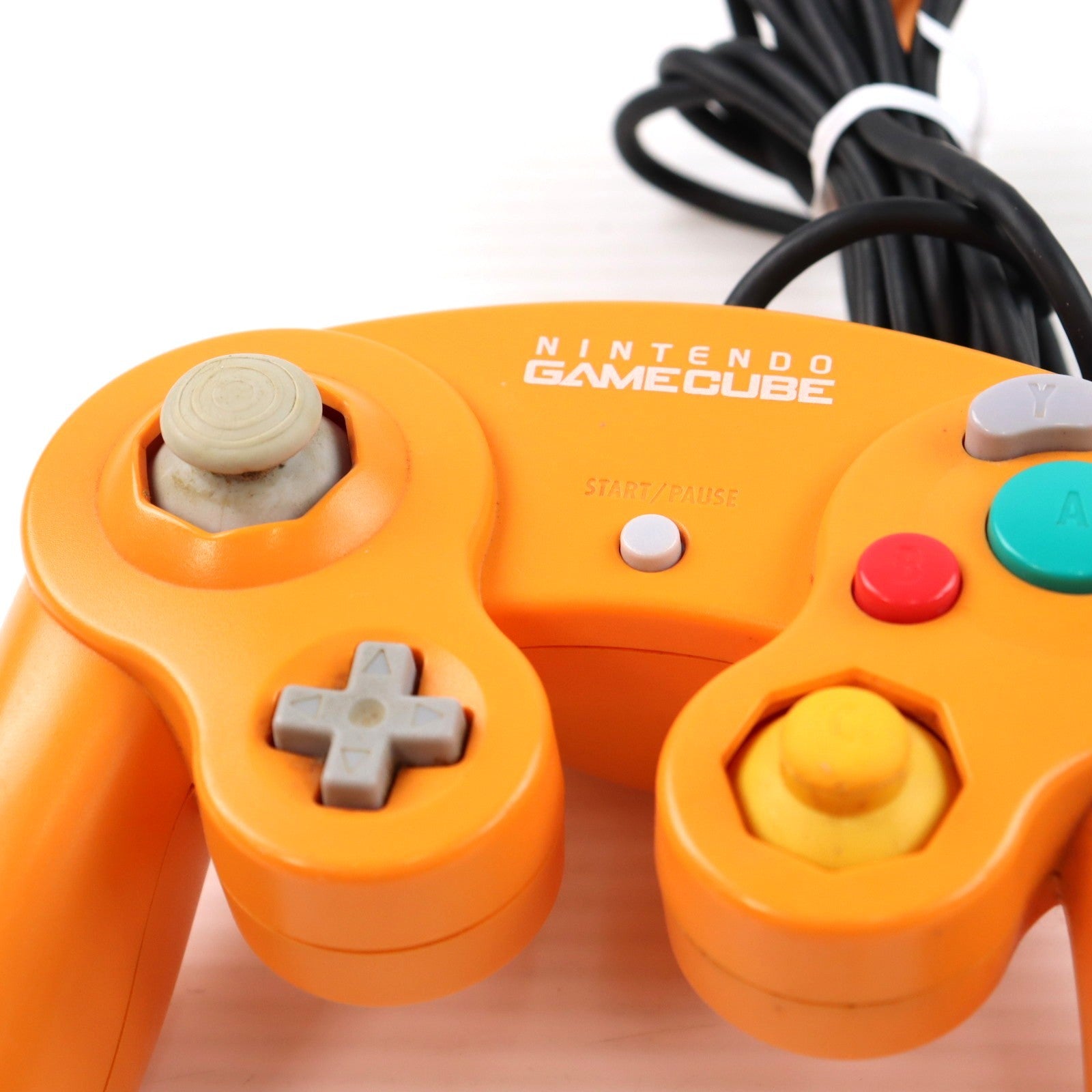 【中古即納】[ACC][GC] ニンテンドー ゲームキューブ コントローラ オレンジ 任天堂(DOL-A-CO)(20011121)