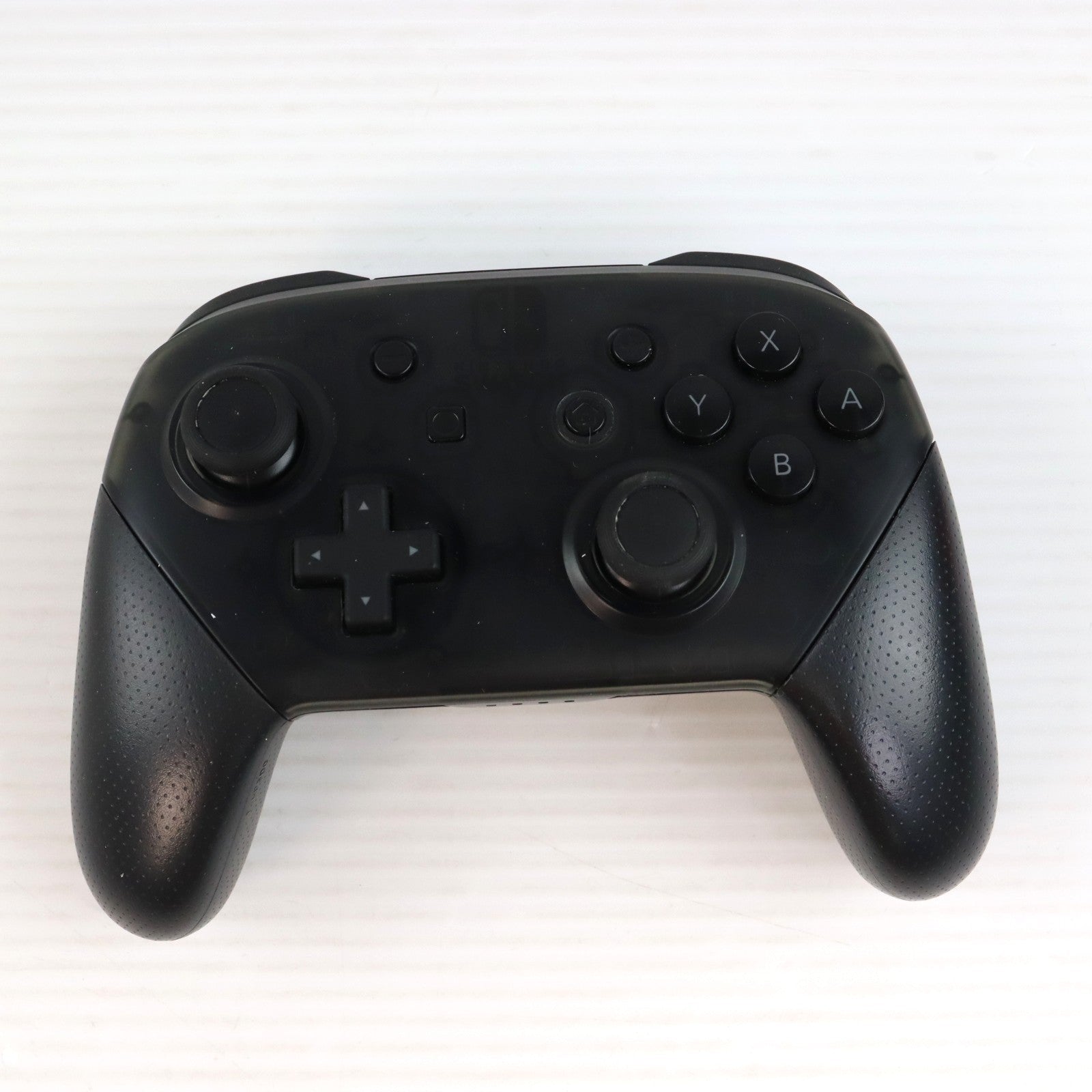 【中古即納】[ACC][Switch] Nintendo Switch Proコントローラー(ニンテンドースイッチ プロコントローラー) 任天堂(HAC-A-FSSKA)(20170303)