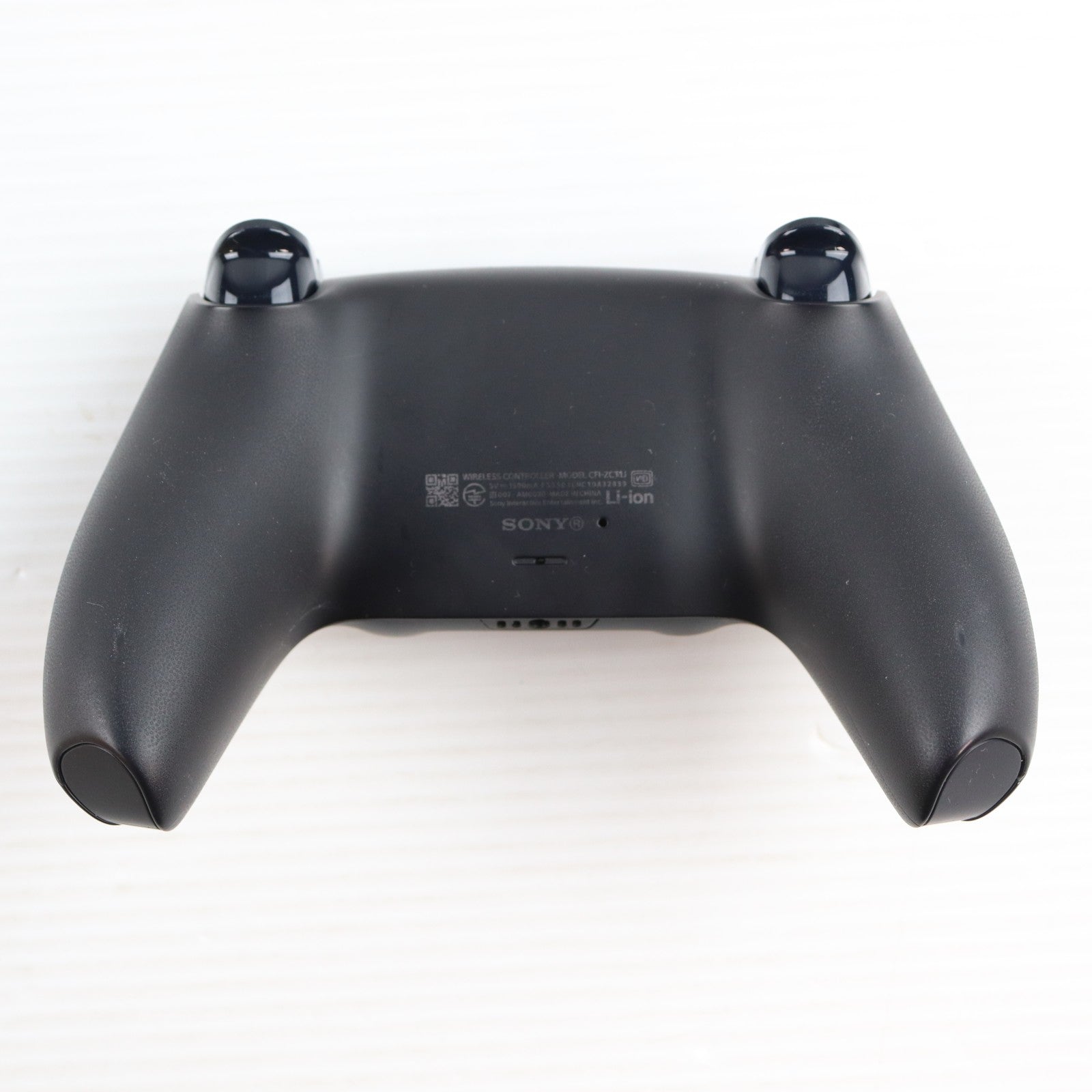 【中古即納】[ACC][PS5] DualSense(デュアルセンス) ワイヤレスコントローラー ミッドナイト ブラック SIE(CFI-ZCT1J01)(20210610)