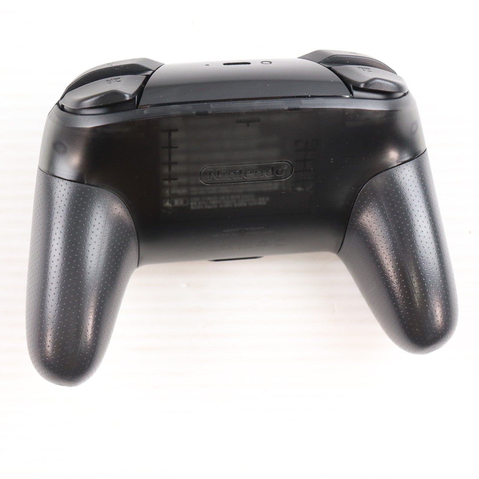 【中古即納】[ACC][Switch] Nintendo Switch Proコントローラー(ニンテンドースイッチ プロコントローラー) 任天堂(HAC-A-FSSKA)(20170303)