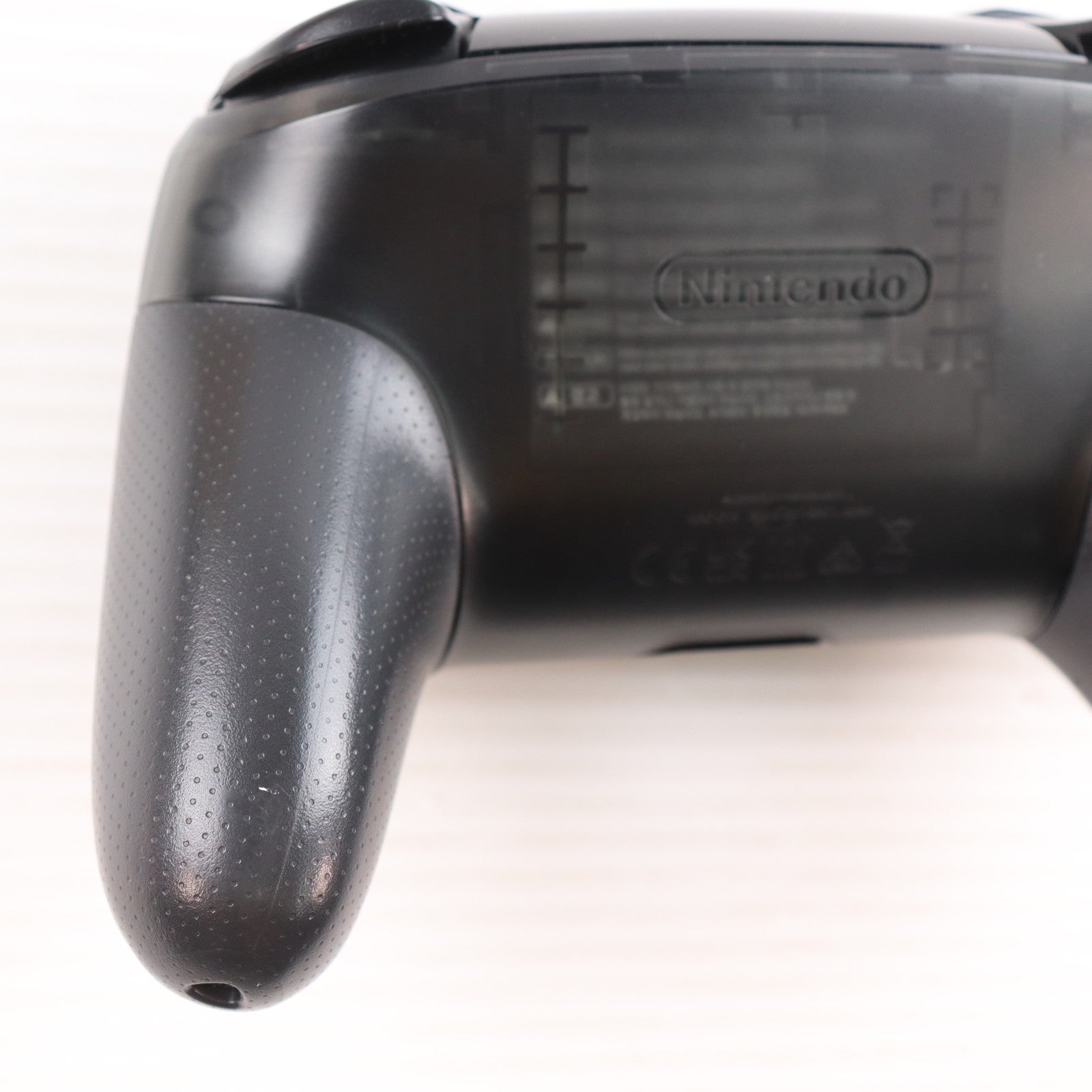 【中古即納】[ACC][Switch] Nintendo Switch Proコントローラー(ニンテンドースイッチ プロコントローラー) 任天堂(HAC-A-FSSKA)(20170303)